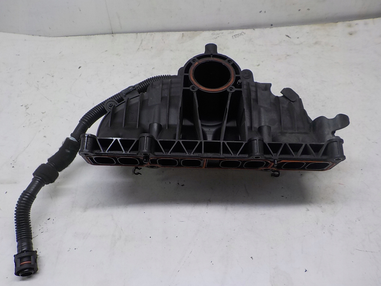 FORD FIESTA FOCUS 1.6 ECOBOOST intake manifold