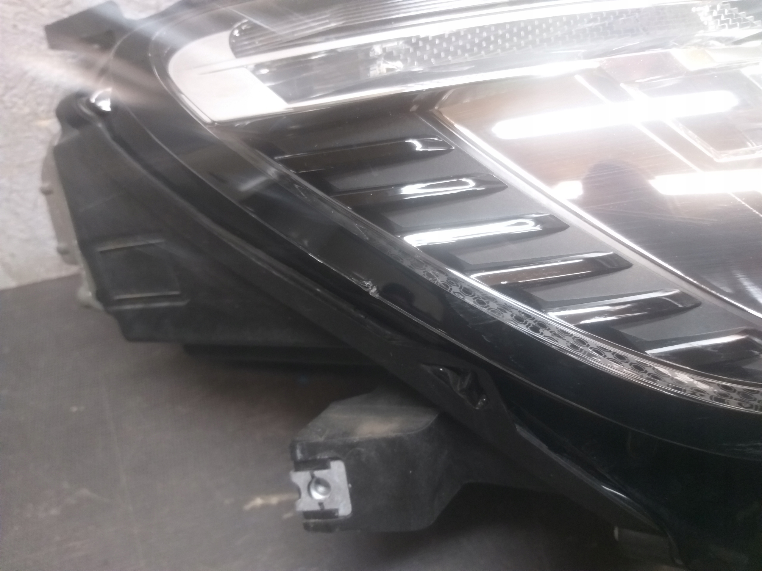 light front right MG HS FULL LED