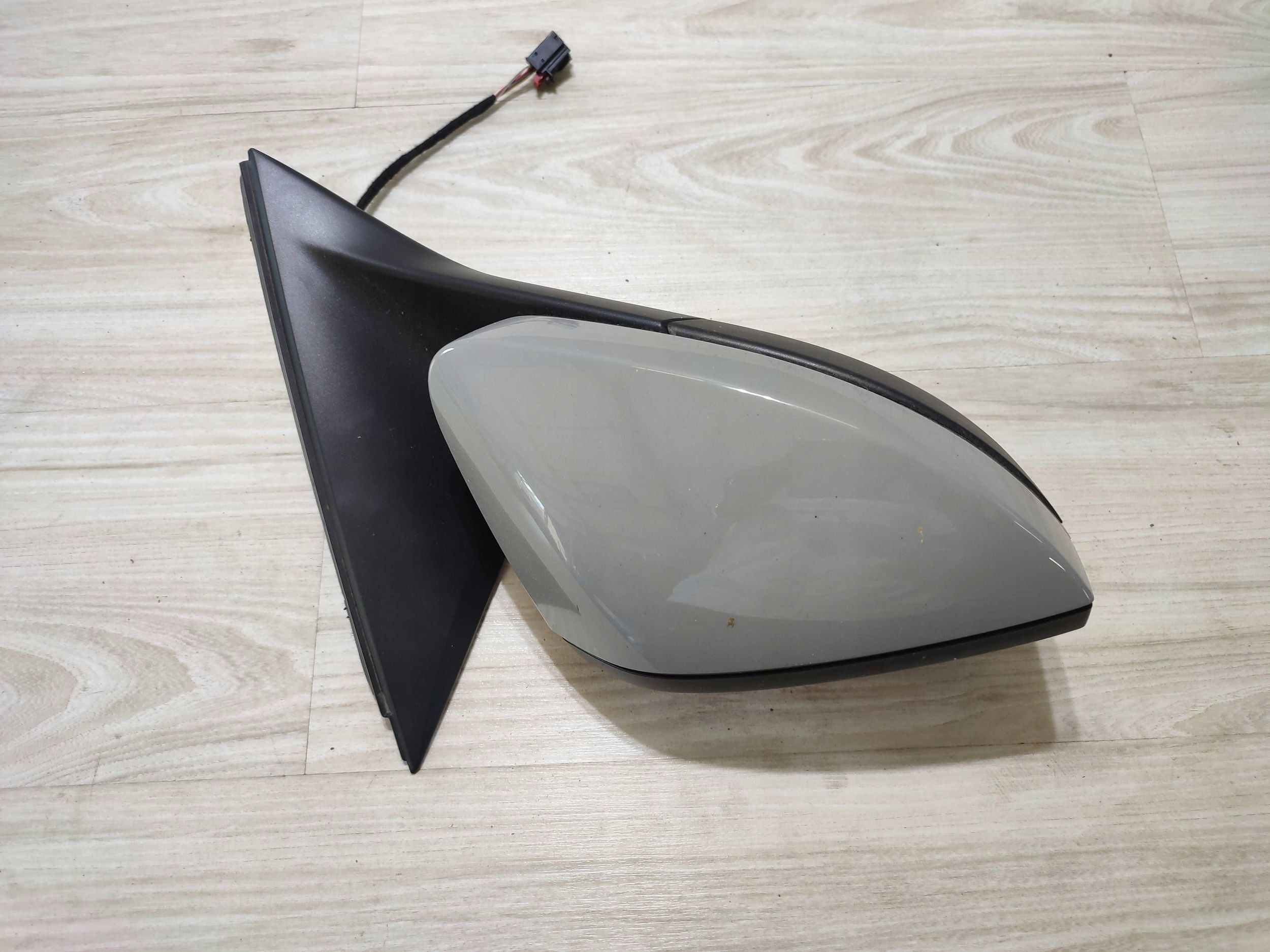 Skoda Scala 2020 front right electrics mirror side door przednich