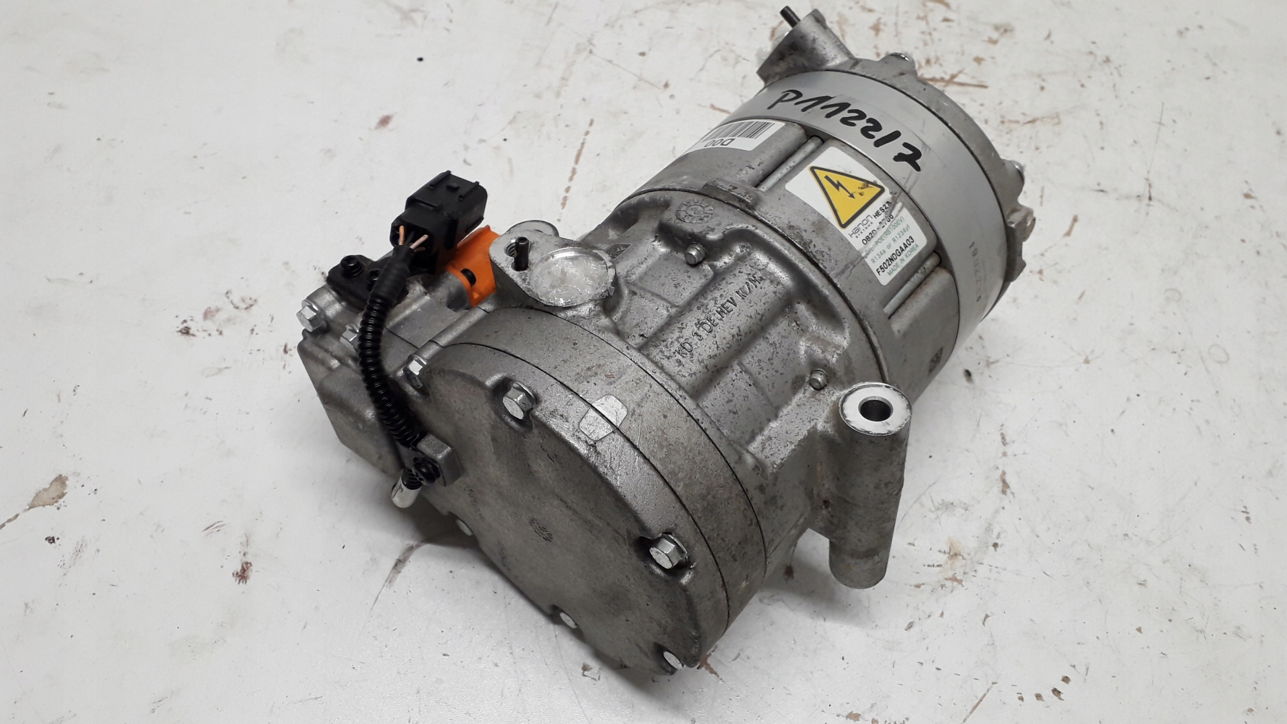 KIA NIRO SPRĘŻARKA KLIMATYZACJI F502NDGAA03