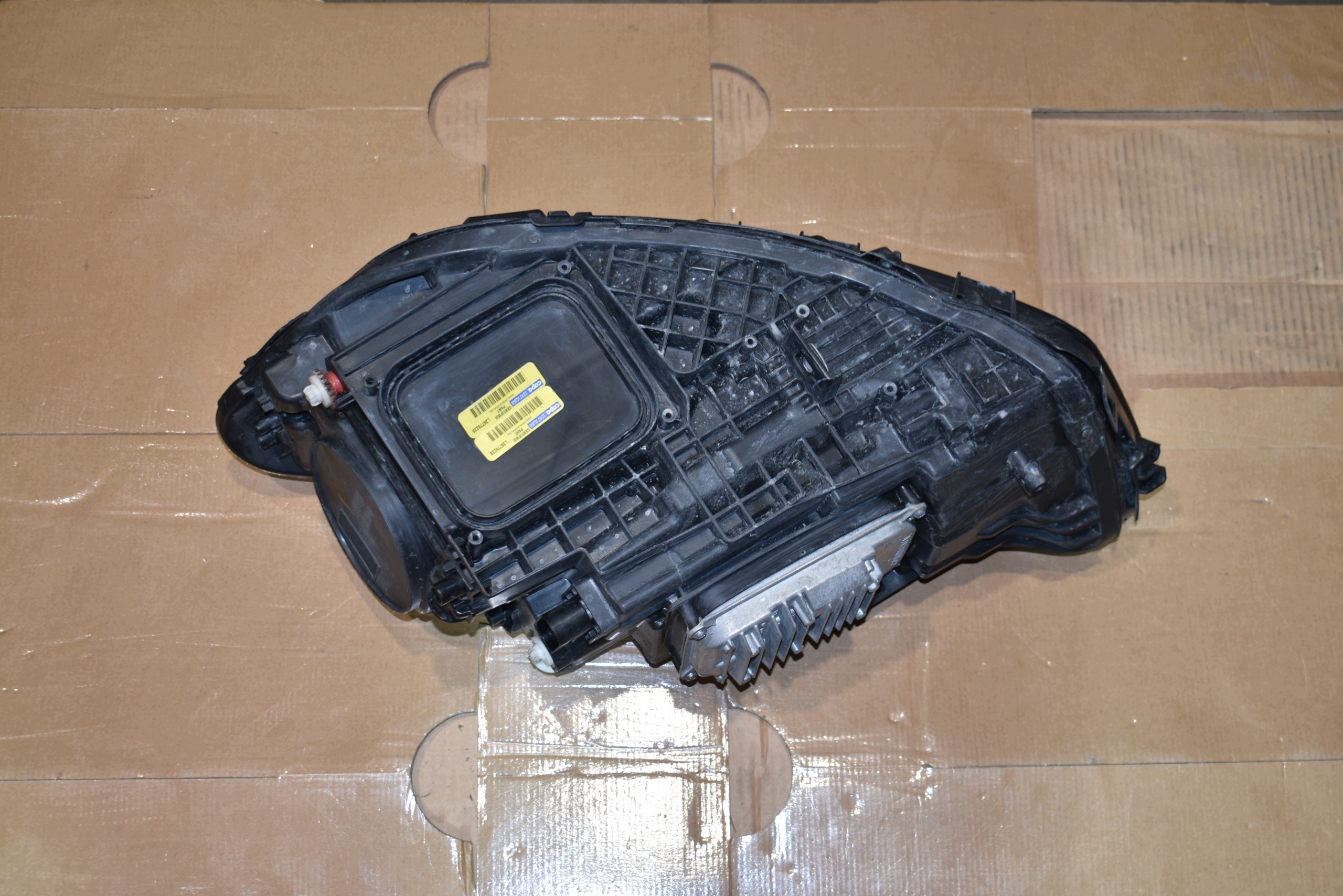 perfect condition light front front right + MODULY MERCEDES W177 A1779064205 1