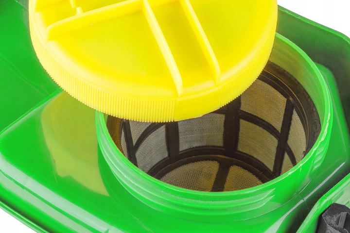 OPRYSKIWACZ AKUMULATOROWY ELEKTRYCZNY PLECAKOWY CIŚNIENIOWY GRUNE 16L DYSZE Waga produktu z opakowaniem jednostkowym 6.4 kg