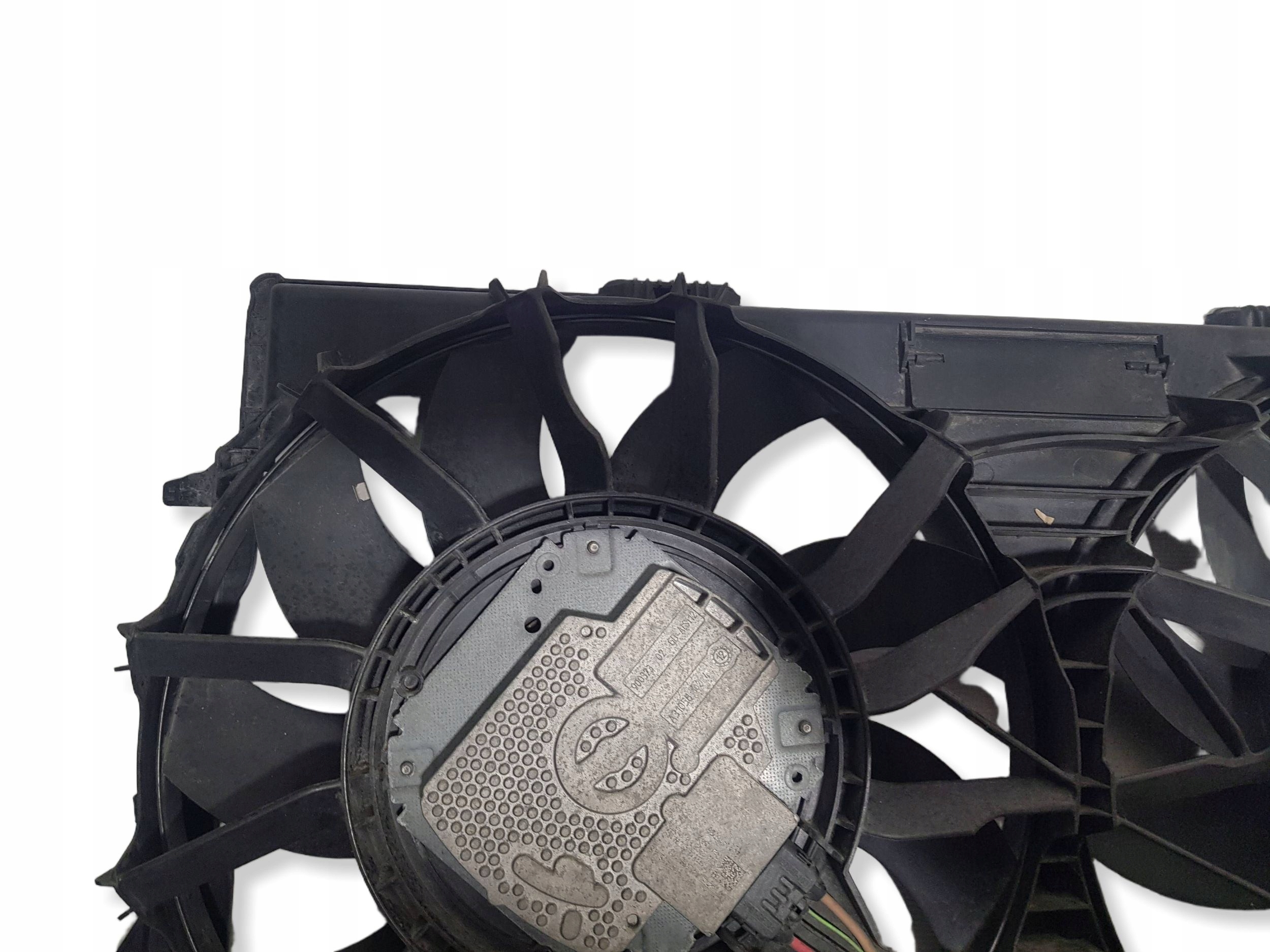 ventilátor chladiče vrtule obal AUDI A8 D4 3.0 TDI 4H0121003M