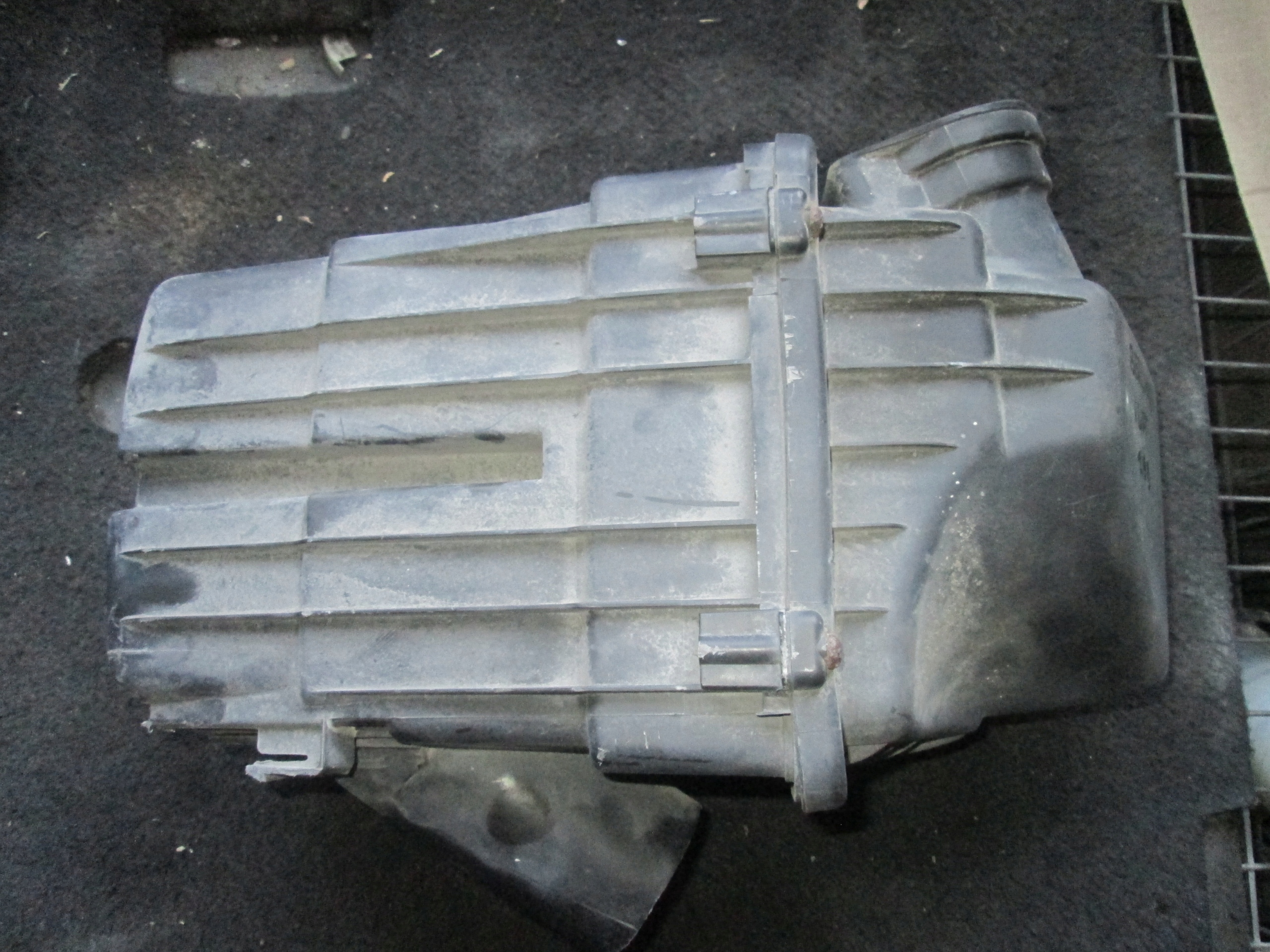 OBUDOWA FILTRA POWIETRZA BERLINGO 9643853880 1.9D