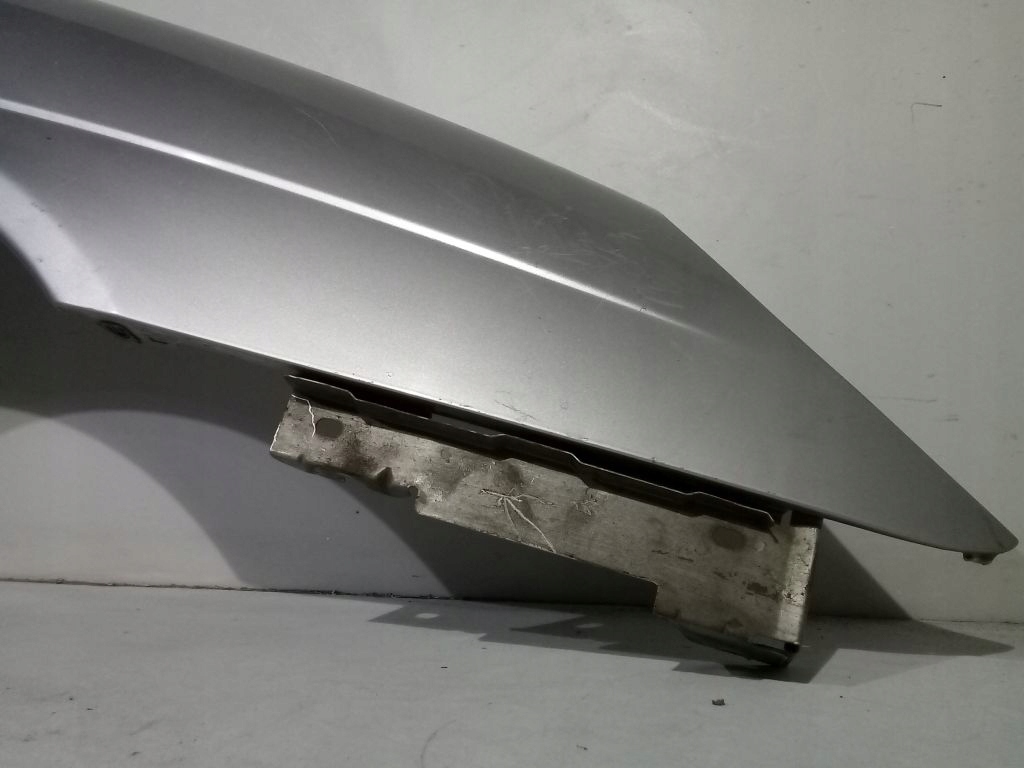 Citroen C5 e parafango Destra Destro Bocchetta