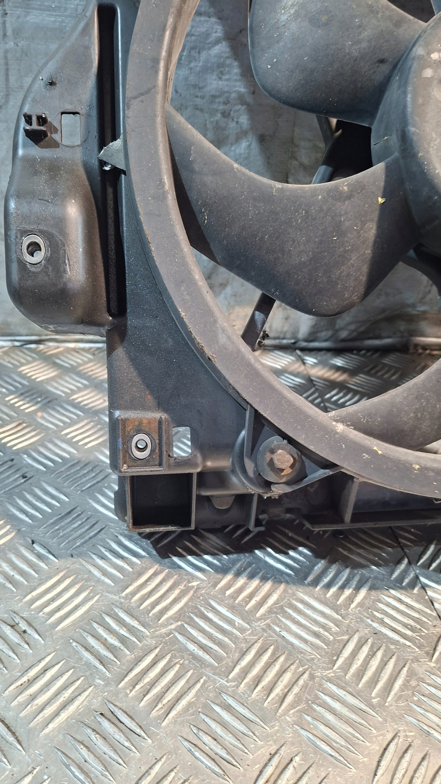 ventilátor chladiče napínací pás PEUGEOT 407 1.6HDI