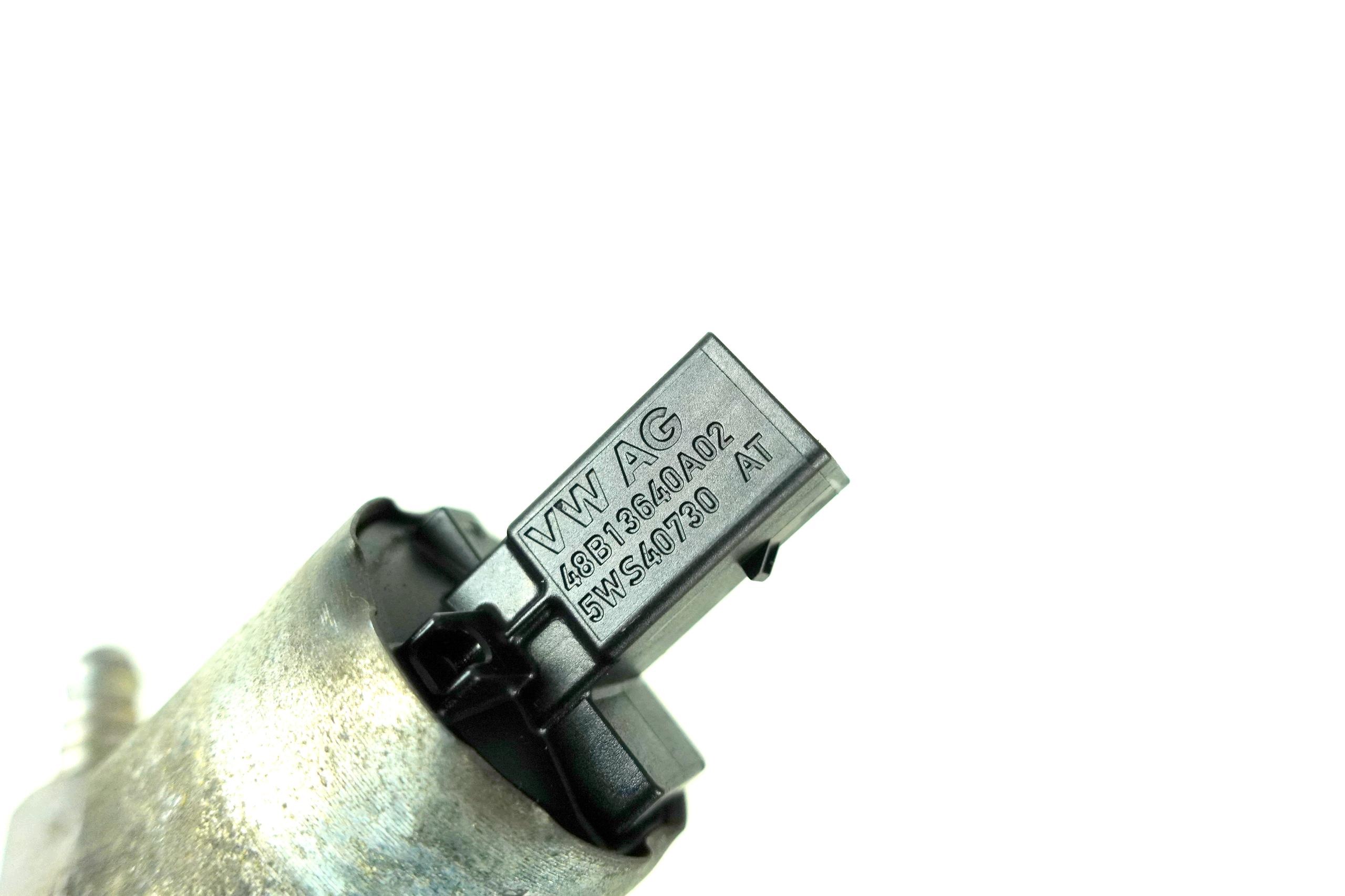 rampe injection VW PASSAT B7 GOLF 6 VI AUDI A3 8P LEON 1.6 TDI 03L130089B