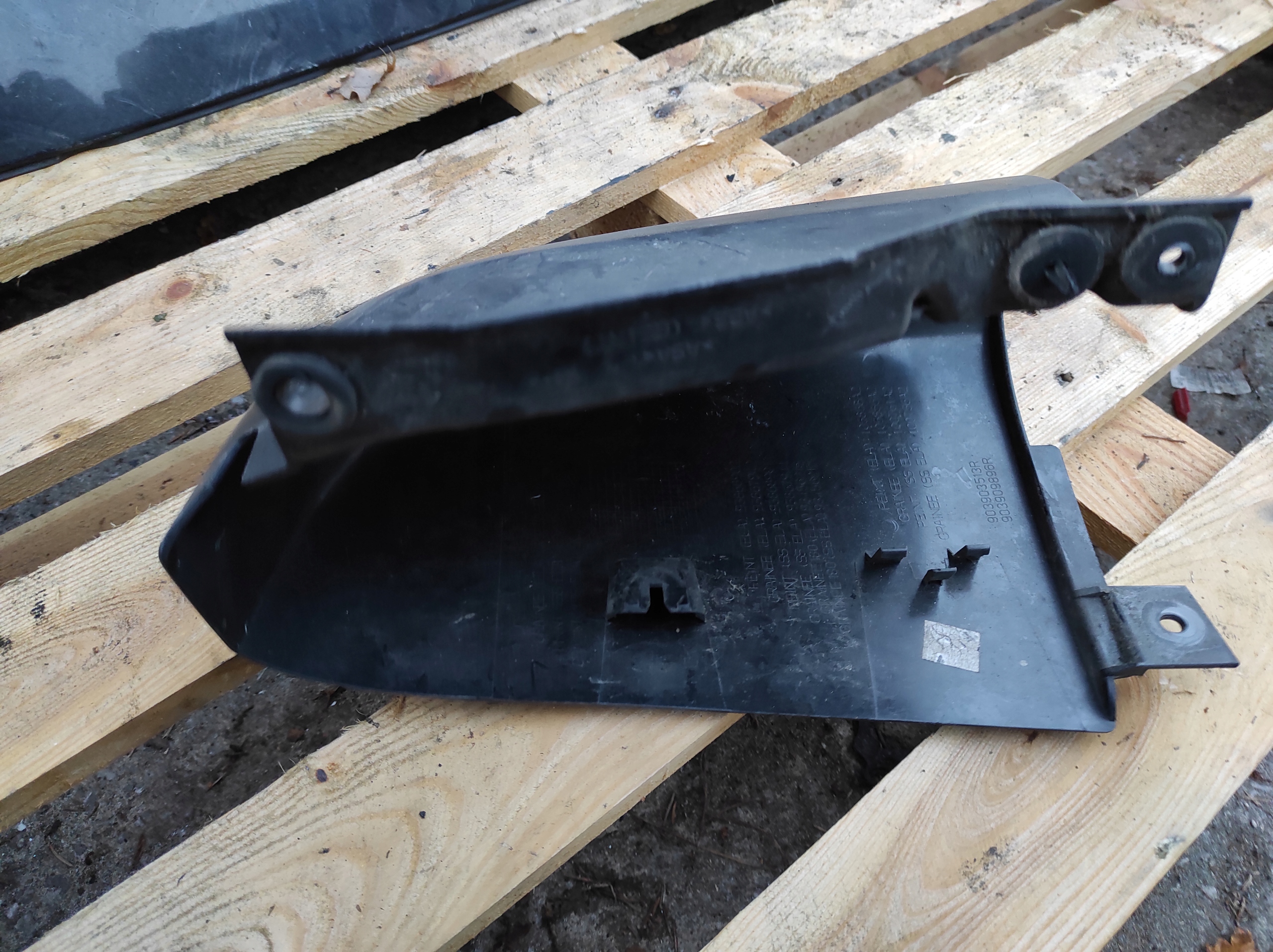 NAROZNIKA DER STOSSSTANGE RECHTS HINTEN OPEL VIVARO B 93868902