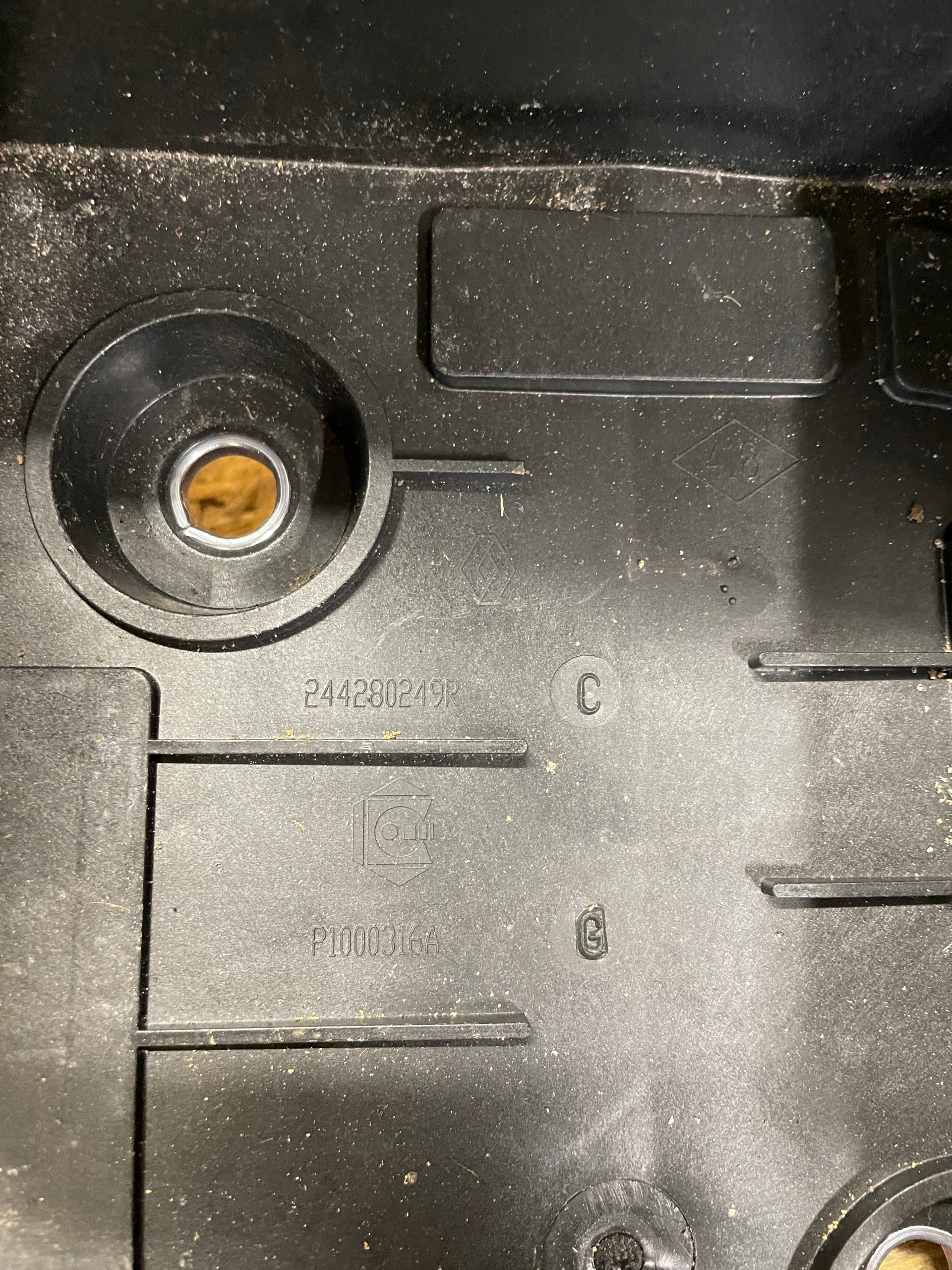 OBUDOWA PODSTAWA AKUMULATORA RENAULT MEGANE SCENIC IV 244280249R Producent części Renault OE