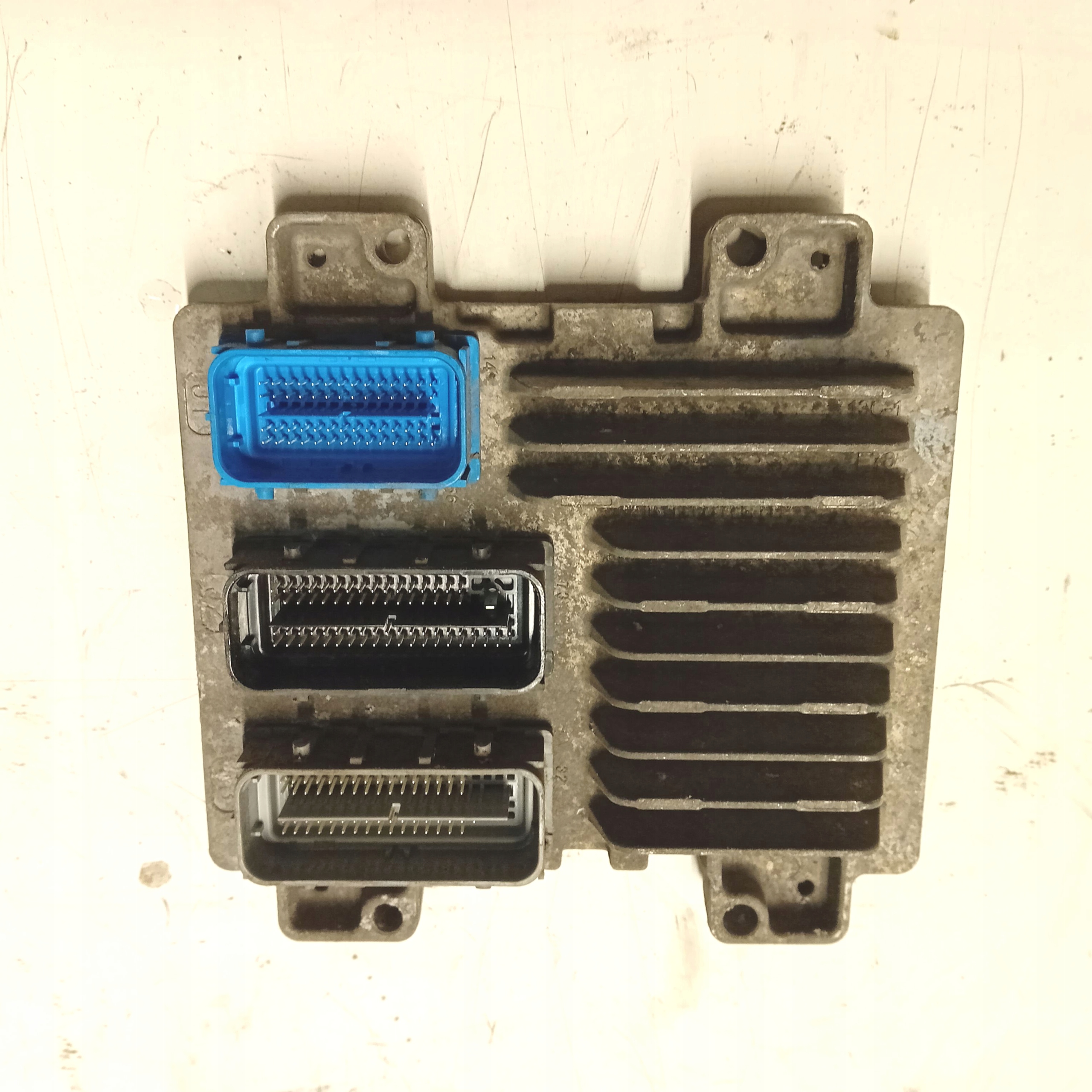 control unit of the engine 12669134 OPEL CORSA E 1.2 petrol