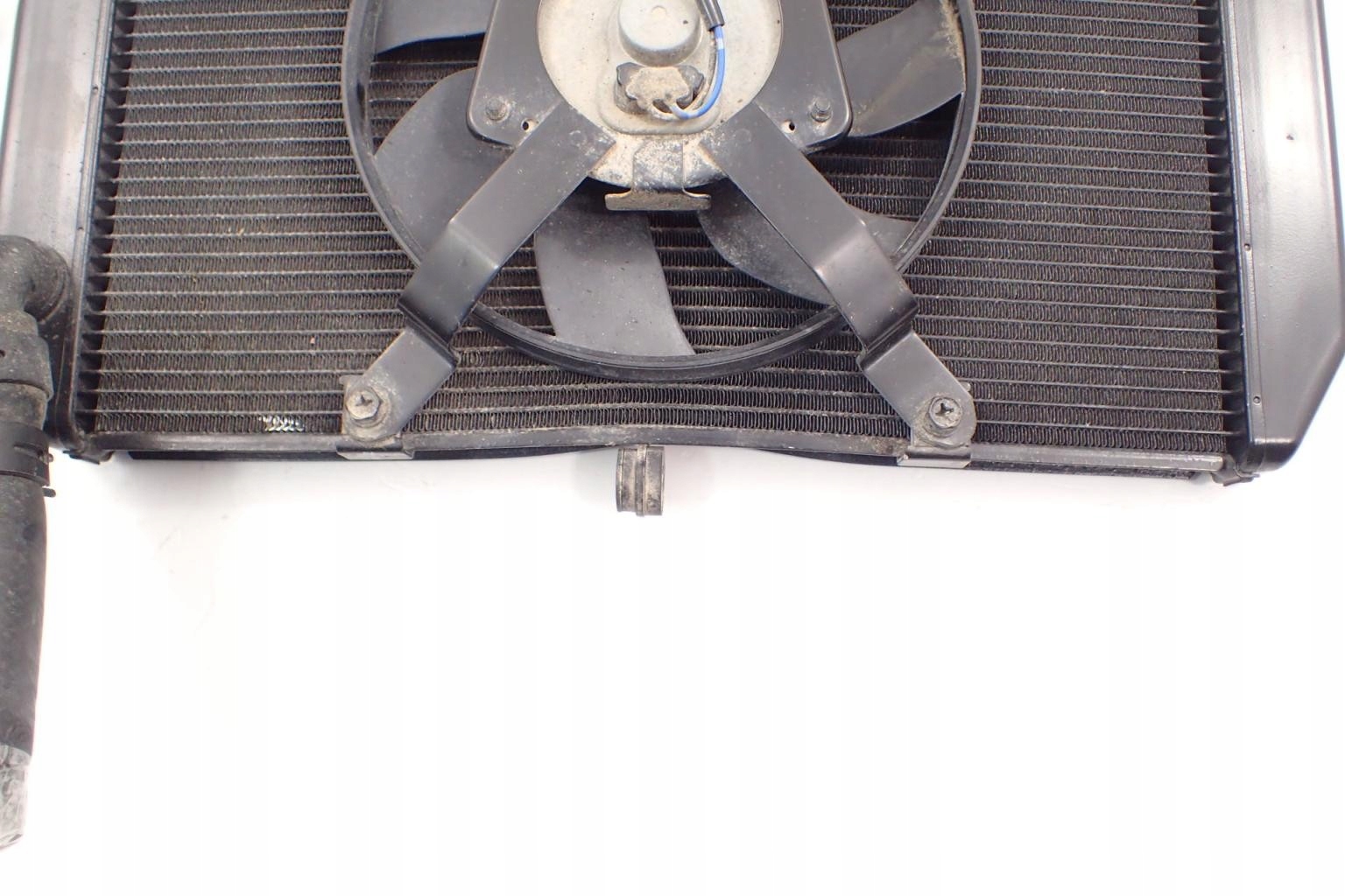 Chłodnica wentylator Kawasaki Z800 13-17 Waga produktu z opakowaniem jednostkowym 5 kg