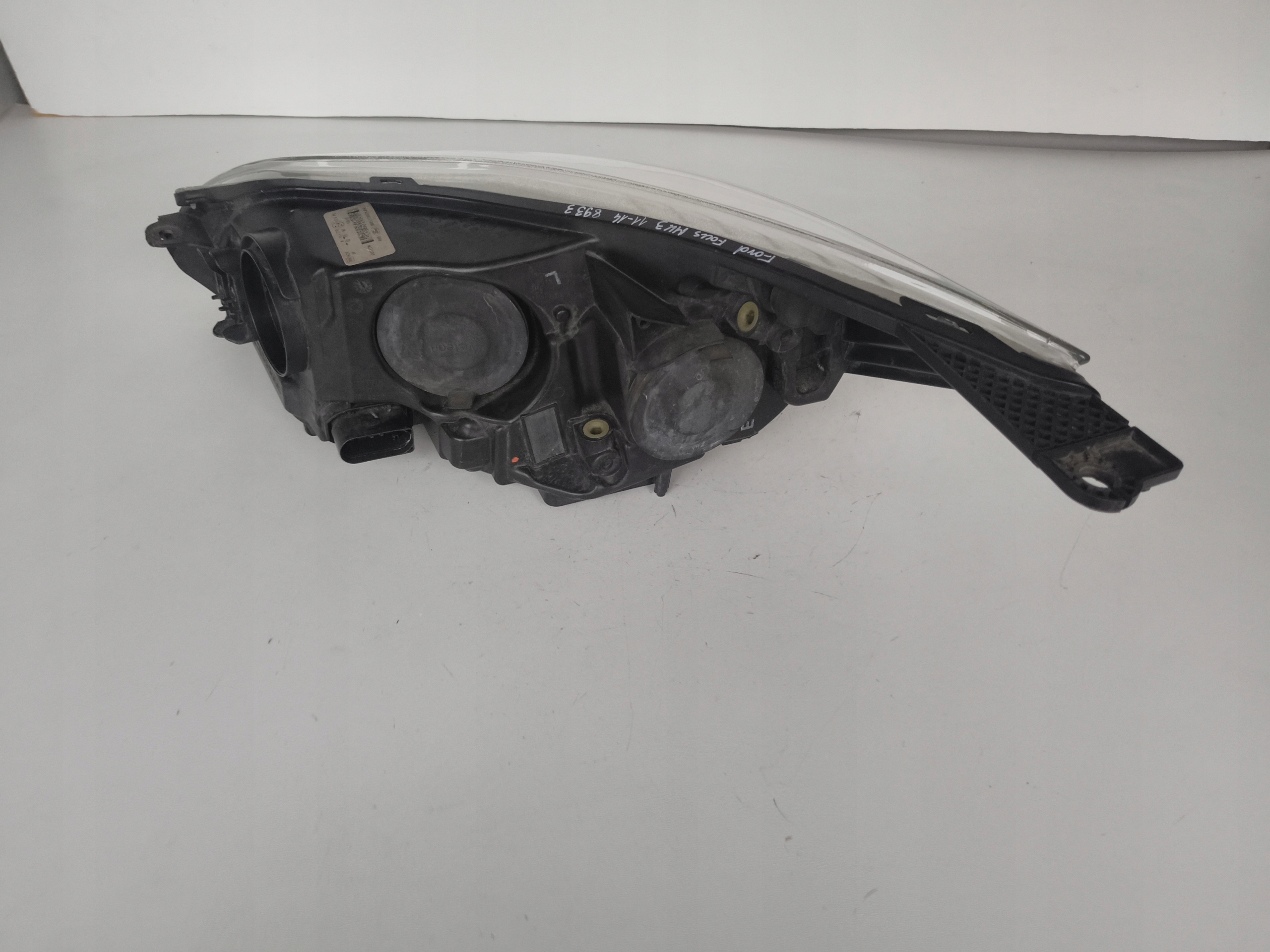 light right REFLEKTOR FORD FOCUS MK3 11-14