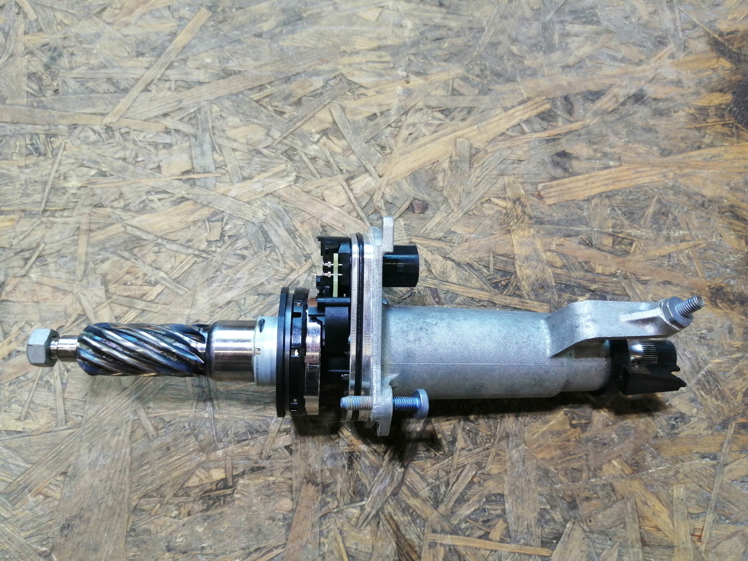 BMW F20 M140 датчик кута повороту 0273107001