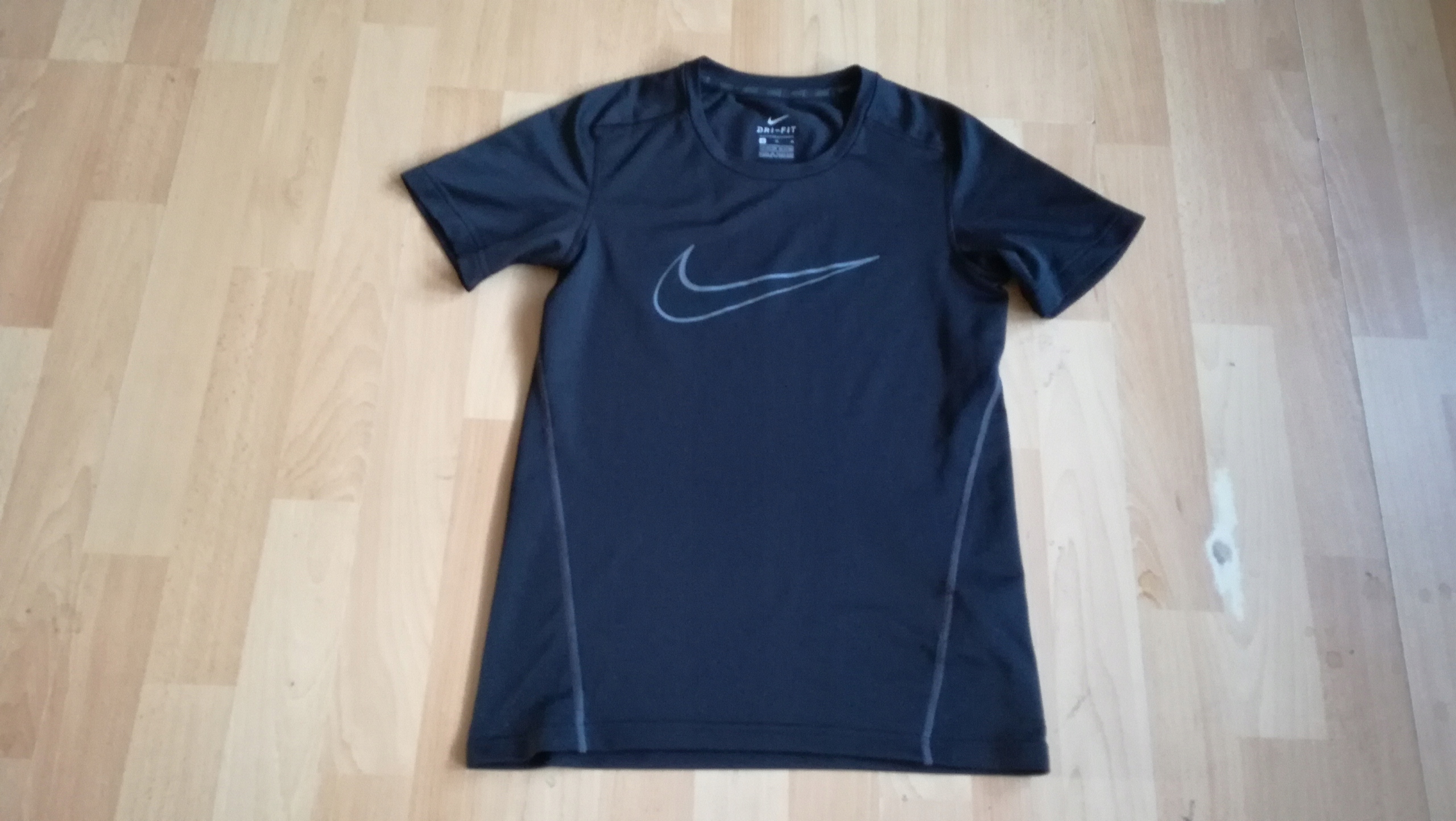 KOSZULKA FUNKCYJNA NIKE NIKEFIT STAN IDEALNY