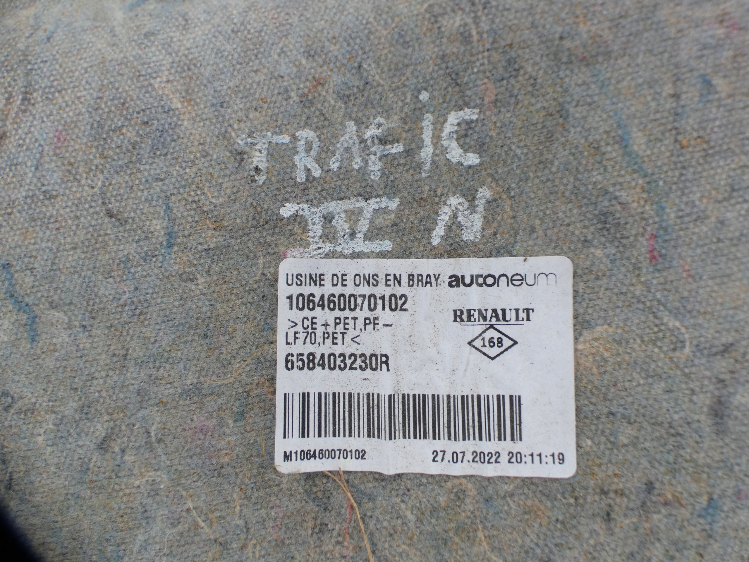 RENAULT TRAFIC IV izolacija haube 658403230R