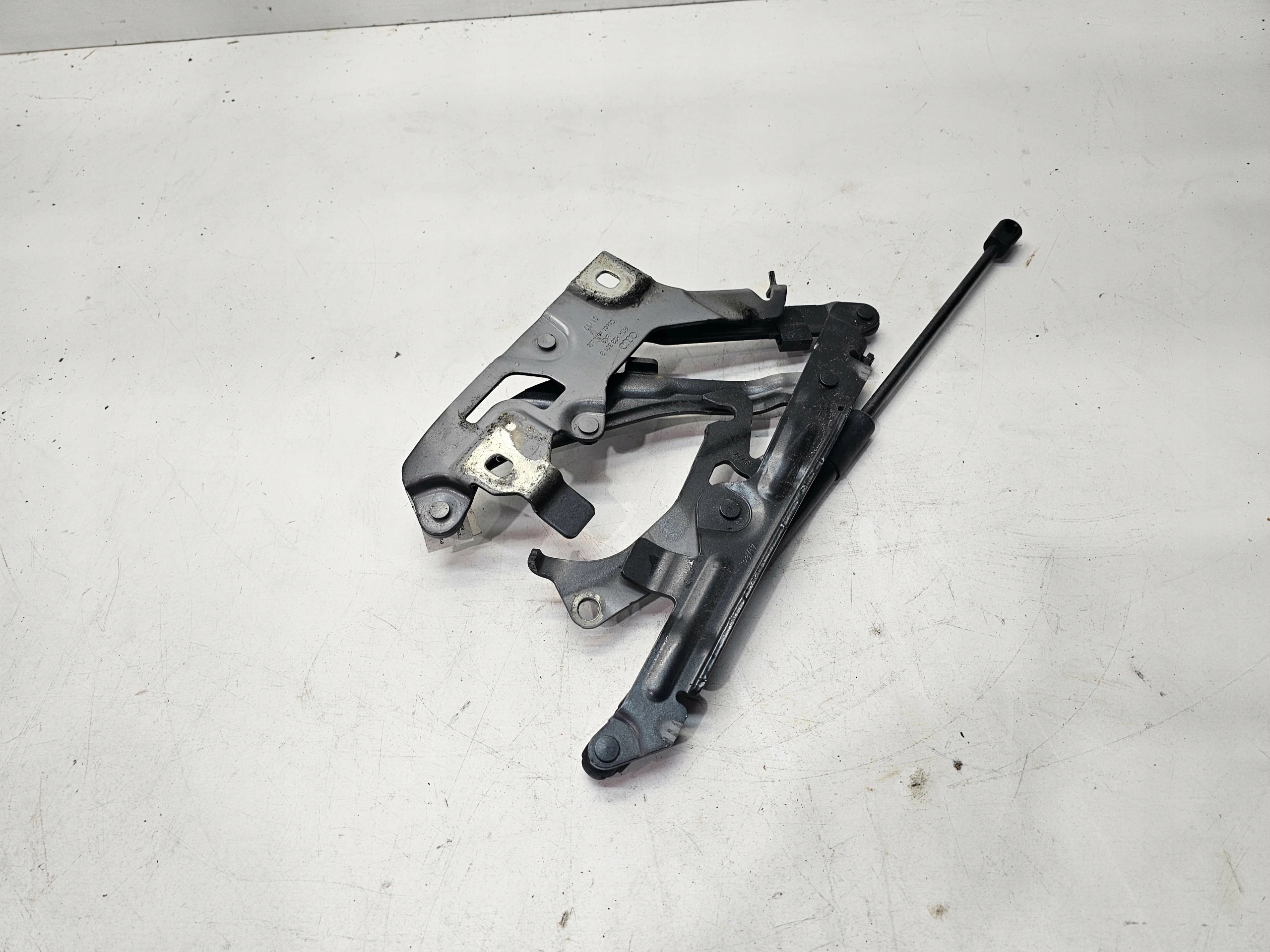 hinge bonnets left AUDI Q5 80A FY 80A823301B