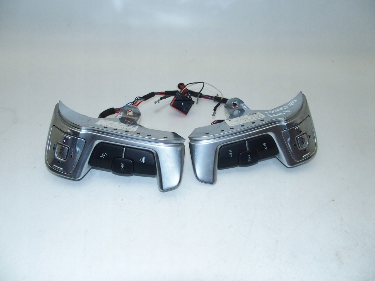 6M2T14K147 - MONDEO MK4 РУЛЕВЫЕ ПЕРЕКЛЮЧАТЕЛИ MULTIFUNCTION