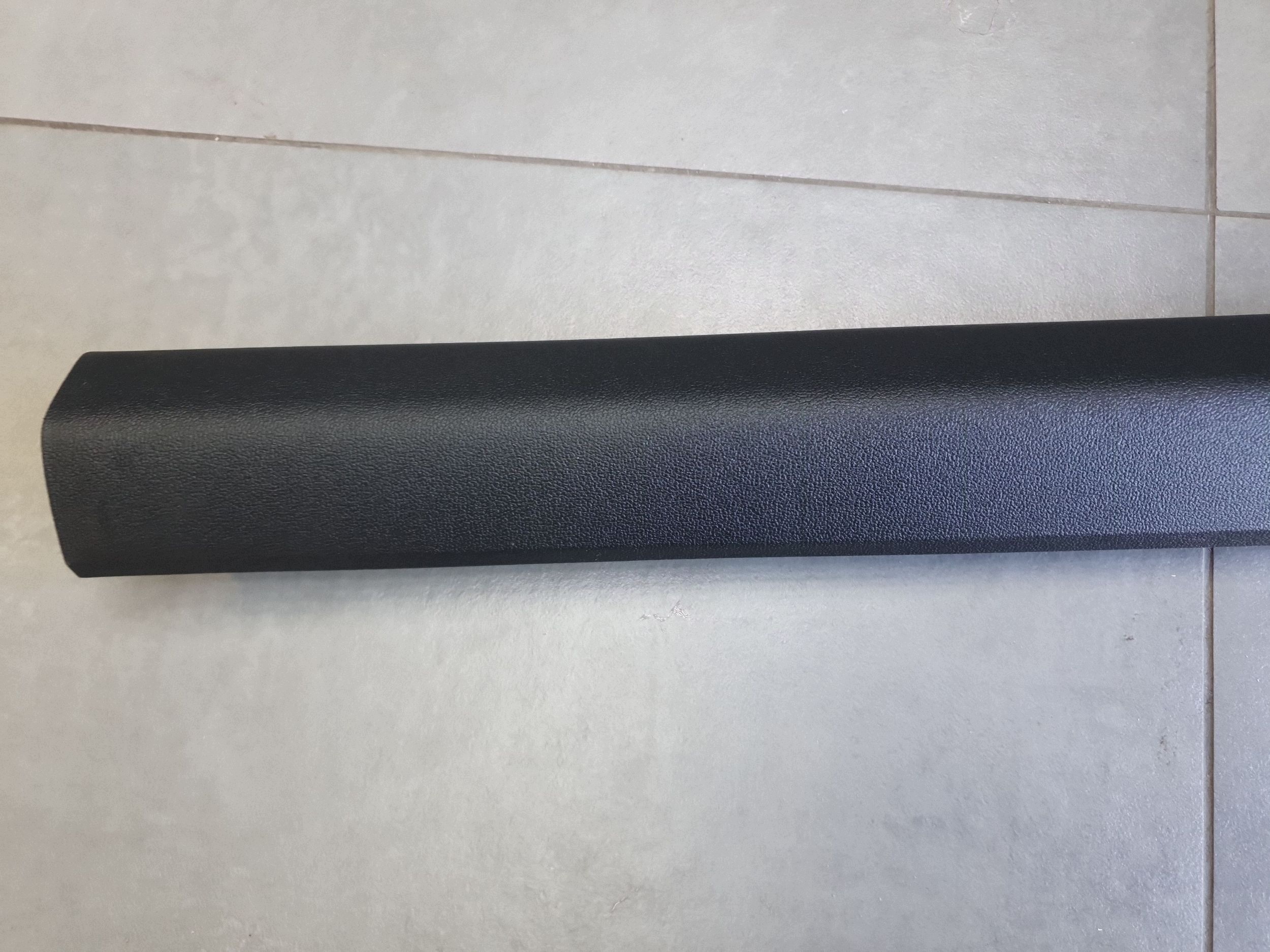 Audi A3 8Y cap threshold door przednich 8Y1867271