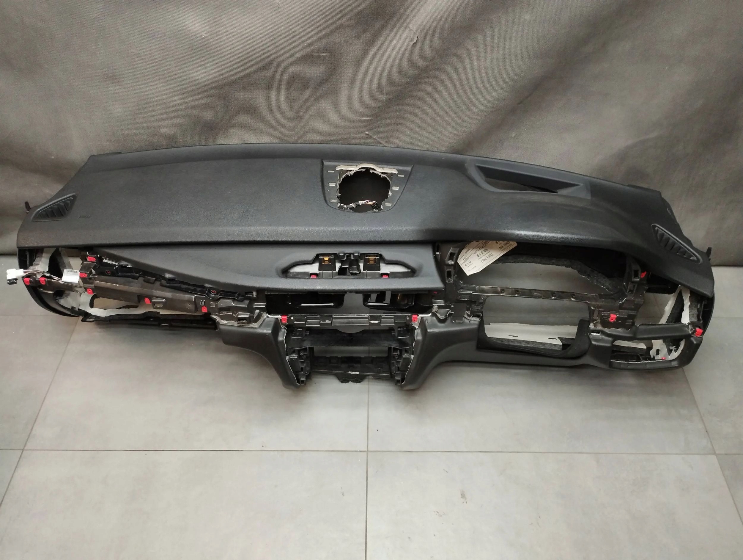 BMW X5 F15 dashboard cockpit console below HEAD UP ANGLIK