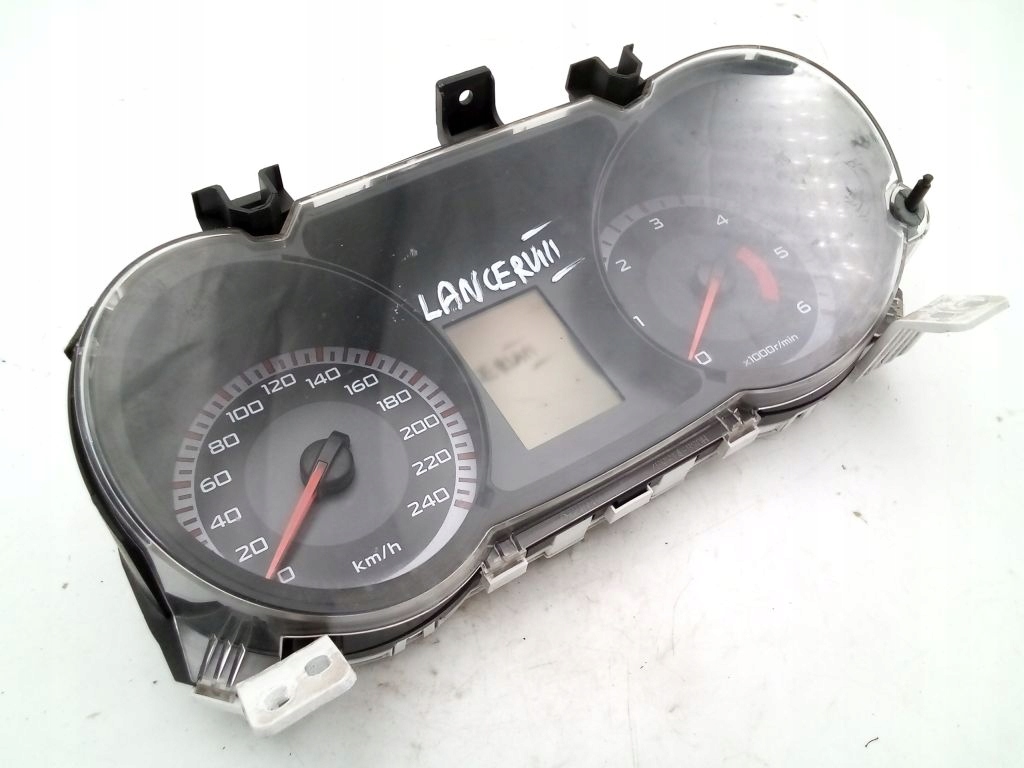Mitsubishi Lancer VIII 8 dials dials predkosciomierz EU