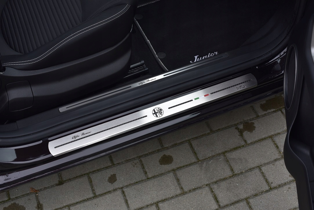 DO PROGI ALFA ROMEO MITO DISTINCTIVE QUADRIFOGLIO Szerokość produktu 5 cm