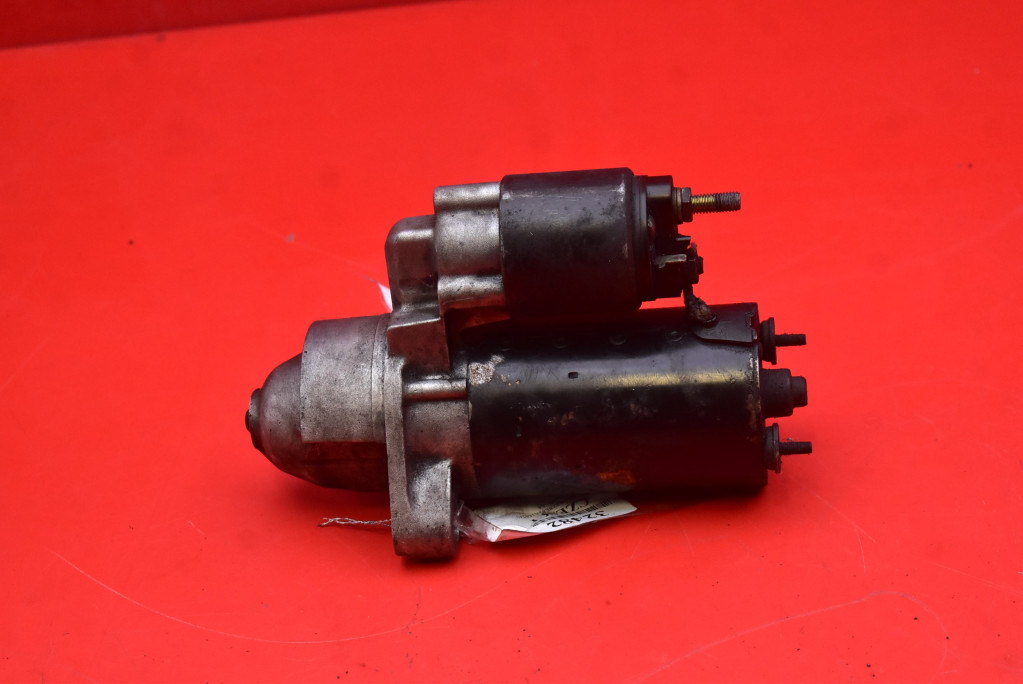 startér 9z Audi A4 B6 2,4 V6 Benzín 001108174