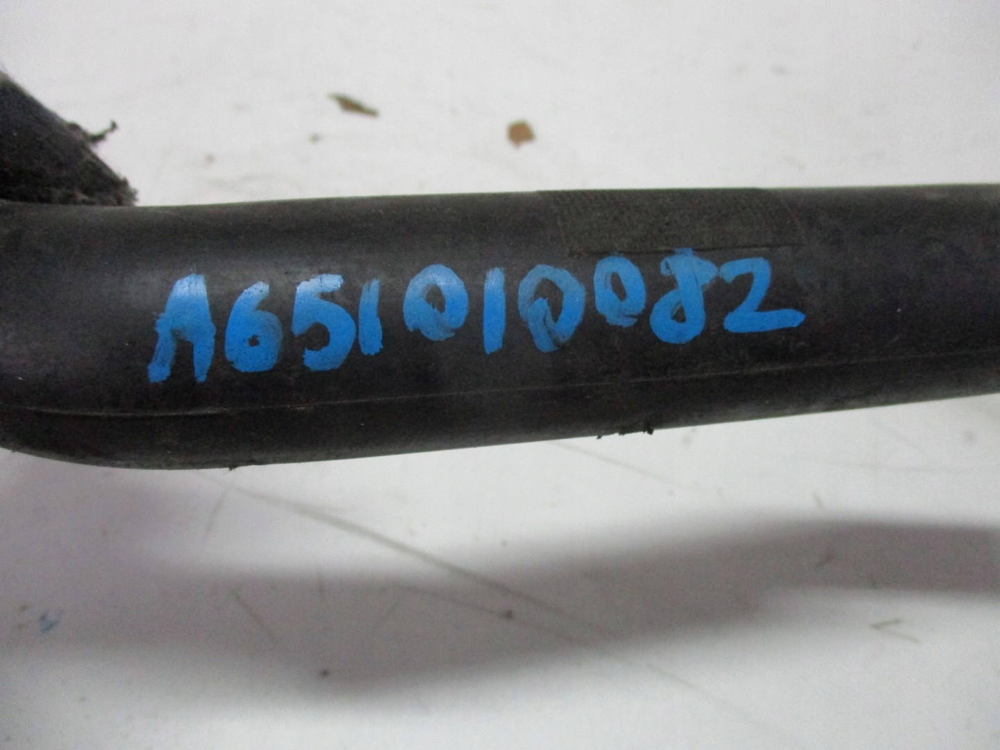 pipe hose MERCEDES A651010082