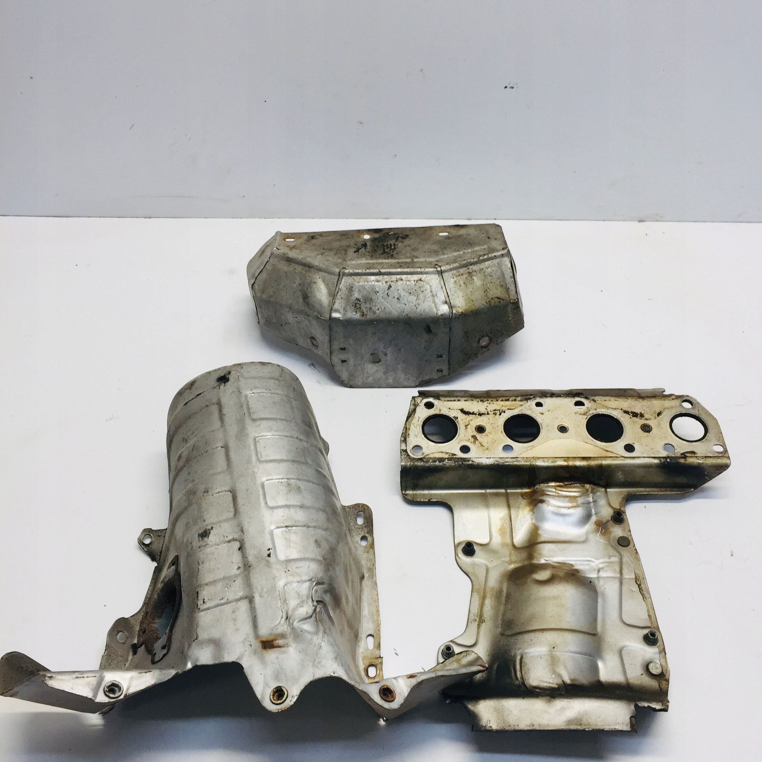 OBUDOWA KATALIZATORA PEUGEOT CITROEN 1,4 1,6 VTI OBUDOWA KATALIZATORA ...