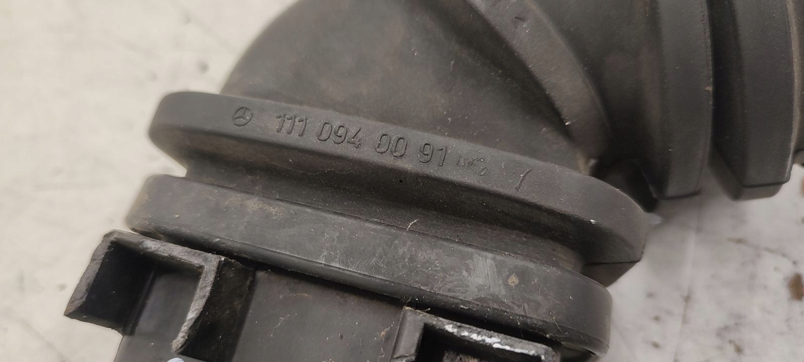 hose wiring air pipe Mercedes W124 2,2b