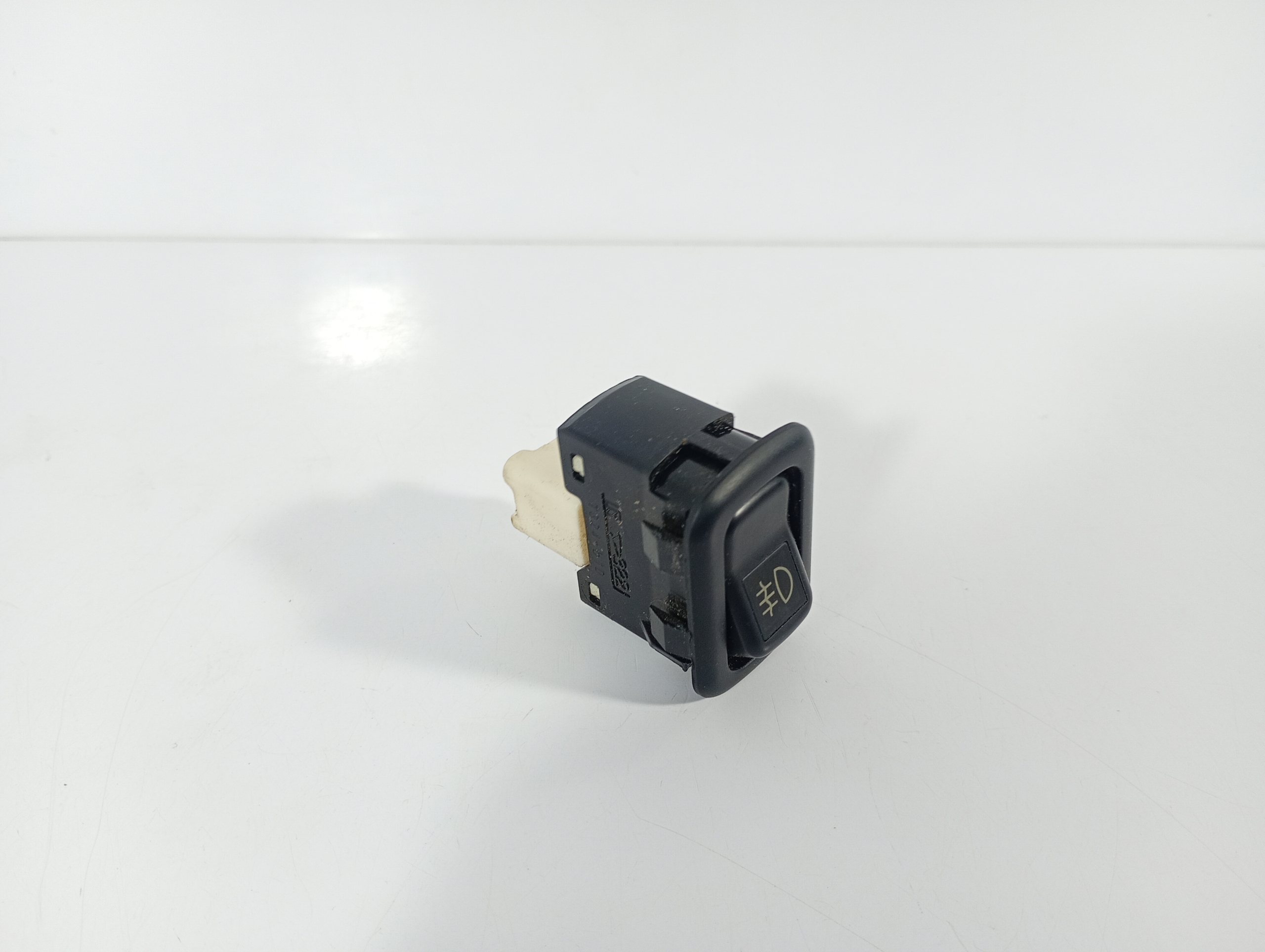 DAIHATSU TERIOS 97-05 switch light switch PRZECIWMGIELNYCH T324B10
