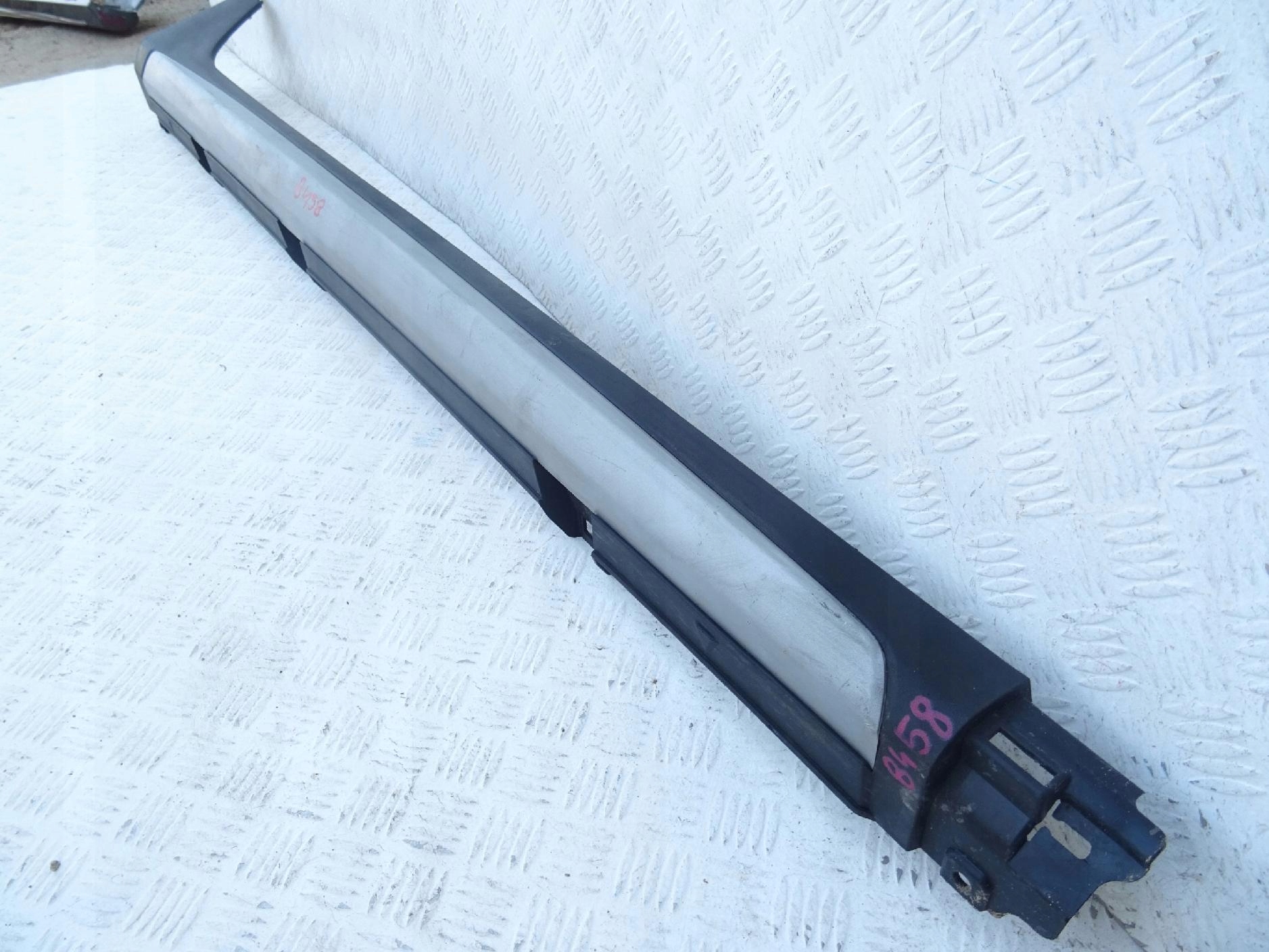 Ford Fiesta MK8 ACTIVE moulding threshold right | GetMotor
