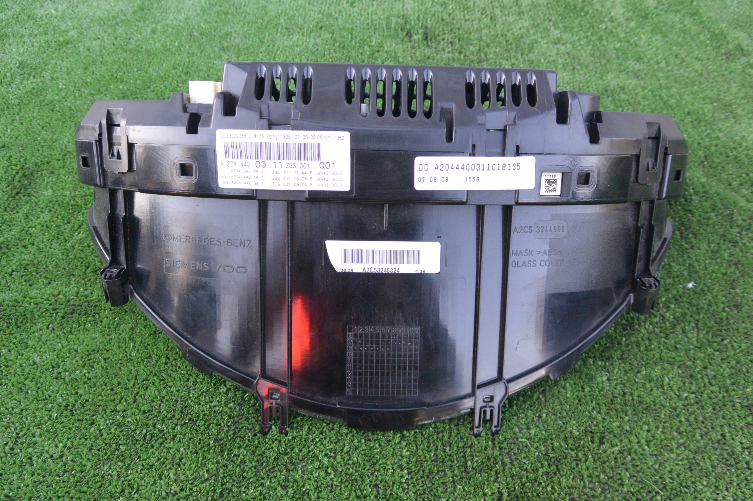 dials dials DIESEL MERCEDES C-KLASA W204 EU