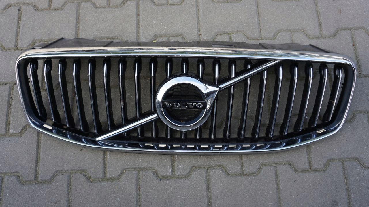 VOLVO XC60 II INSCRIPTION - grill grille radiator
