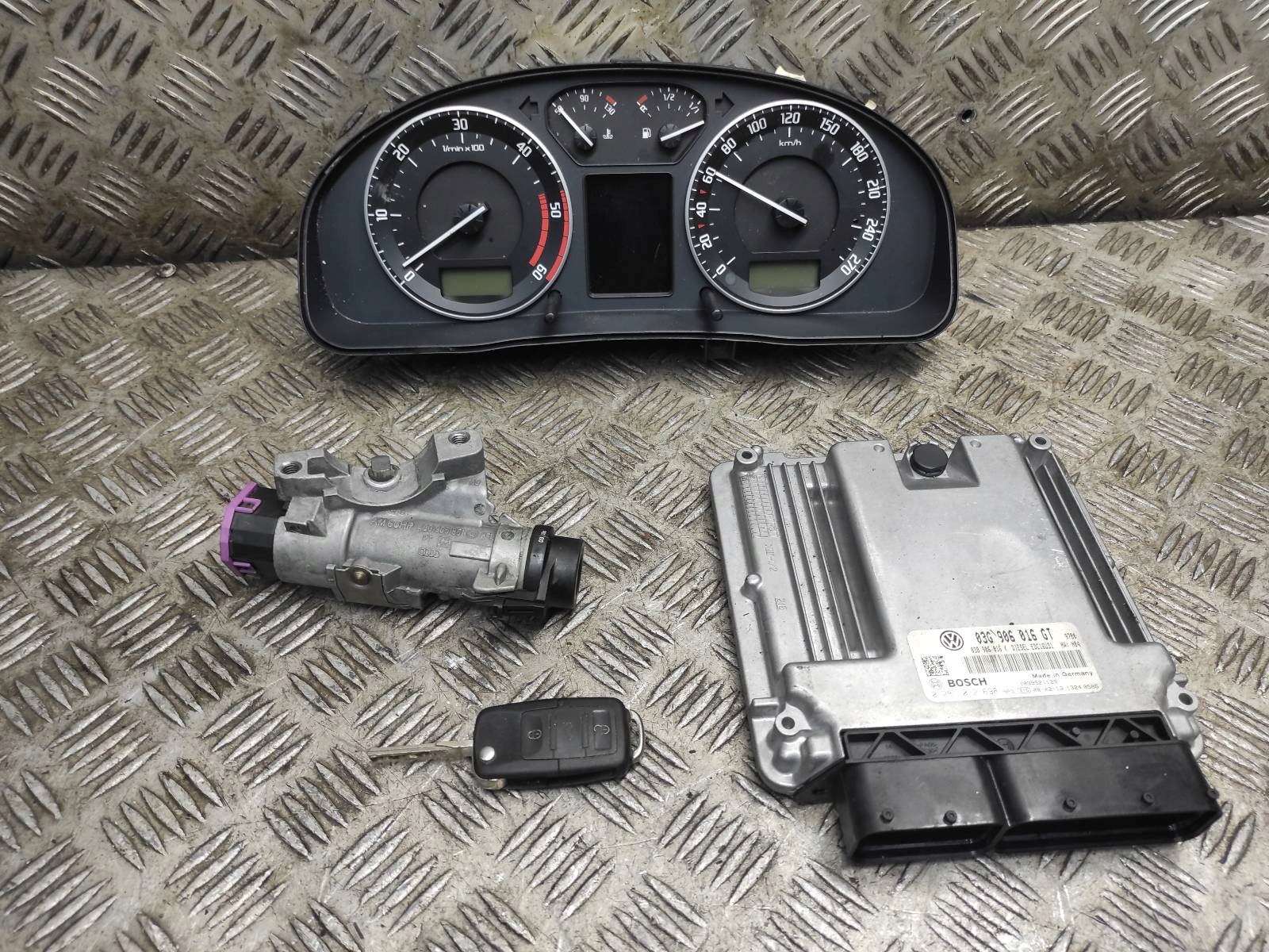 0281012698 - СТАРТОВЫЙ КОМПЛЕКТ SUPERB И 2.0 TDI BSS 03G906016GT