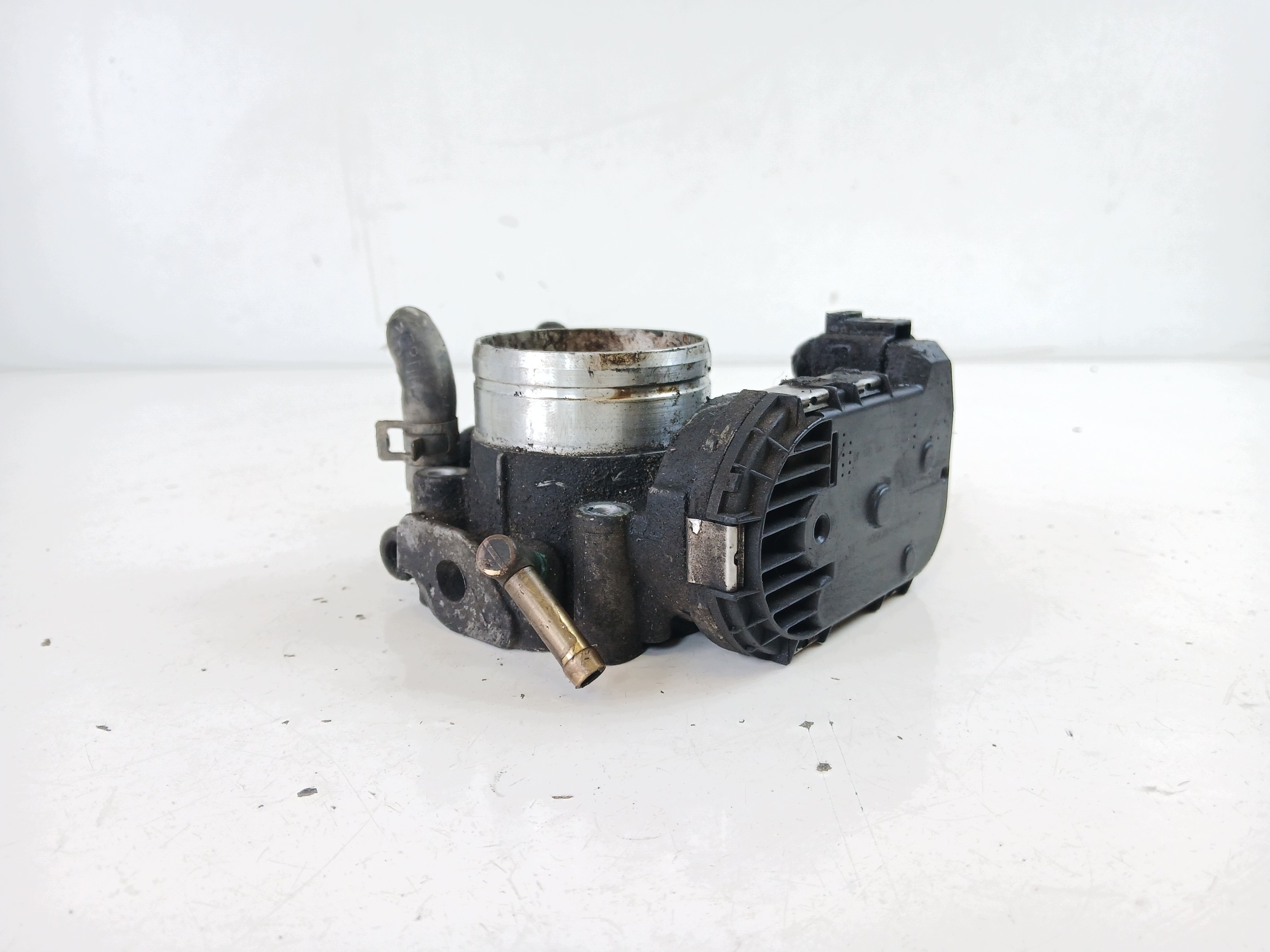 VW GOLF IV OCTAVIA e BORA 2.0 Valvola a farfalla 06A133062Q