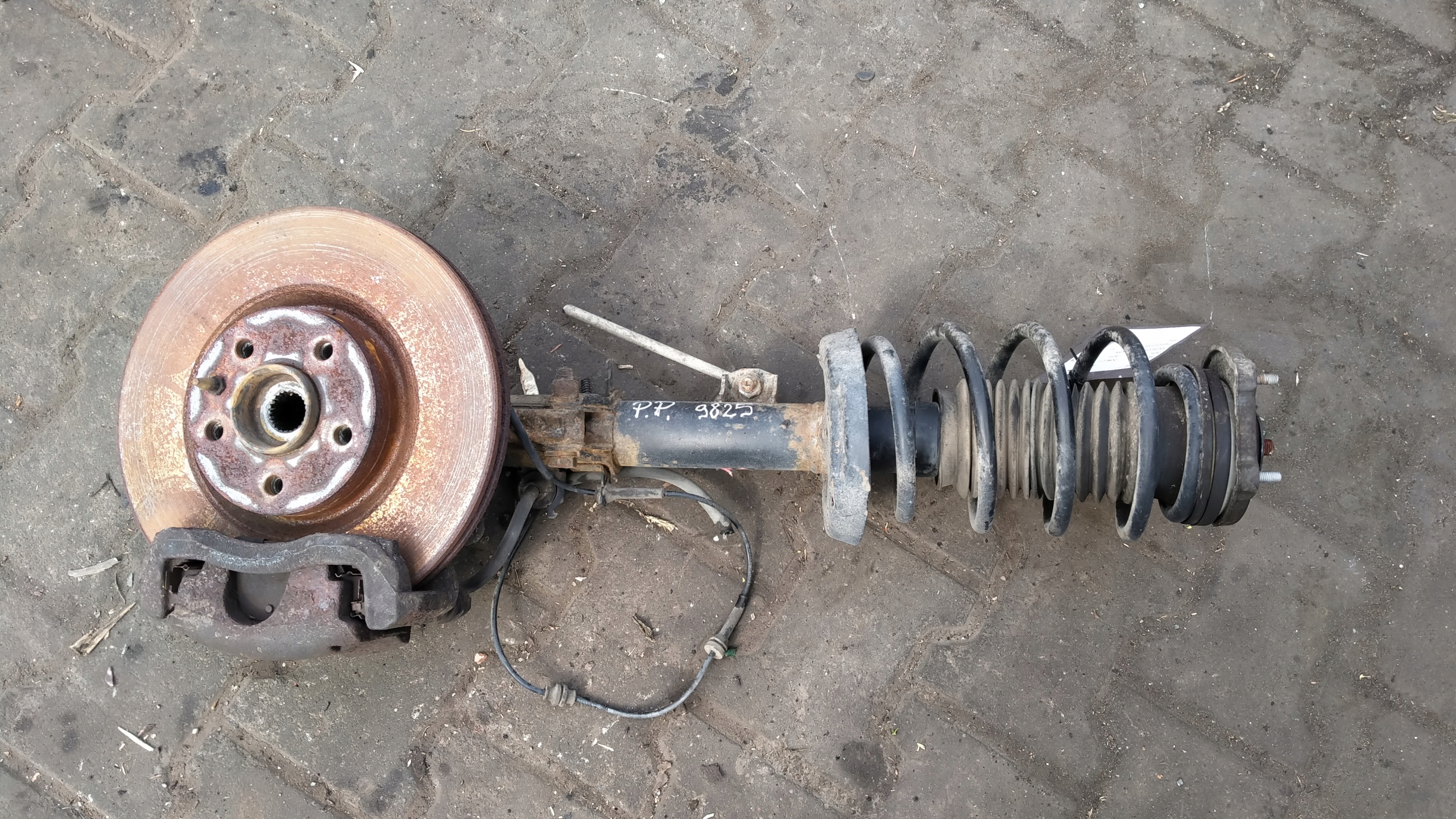 Fiat Doblo II 1,3 Multijet sususpension front right