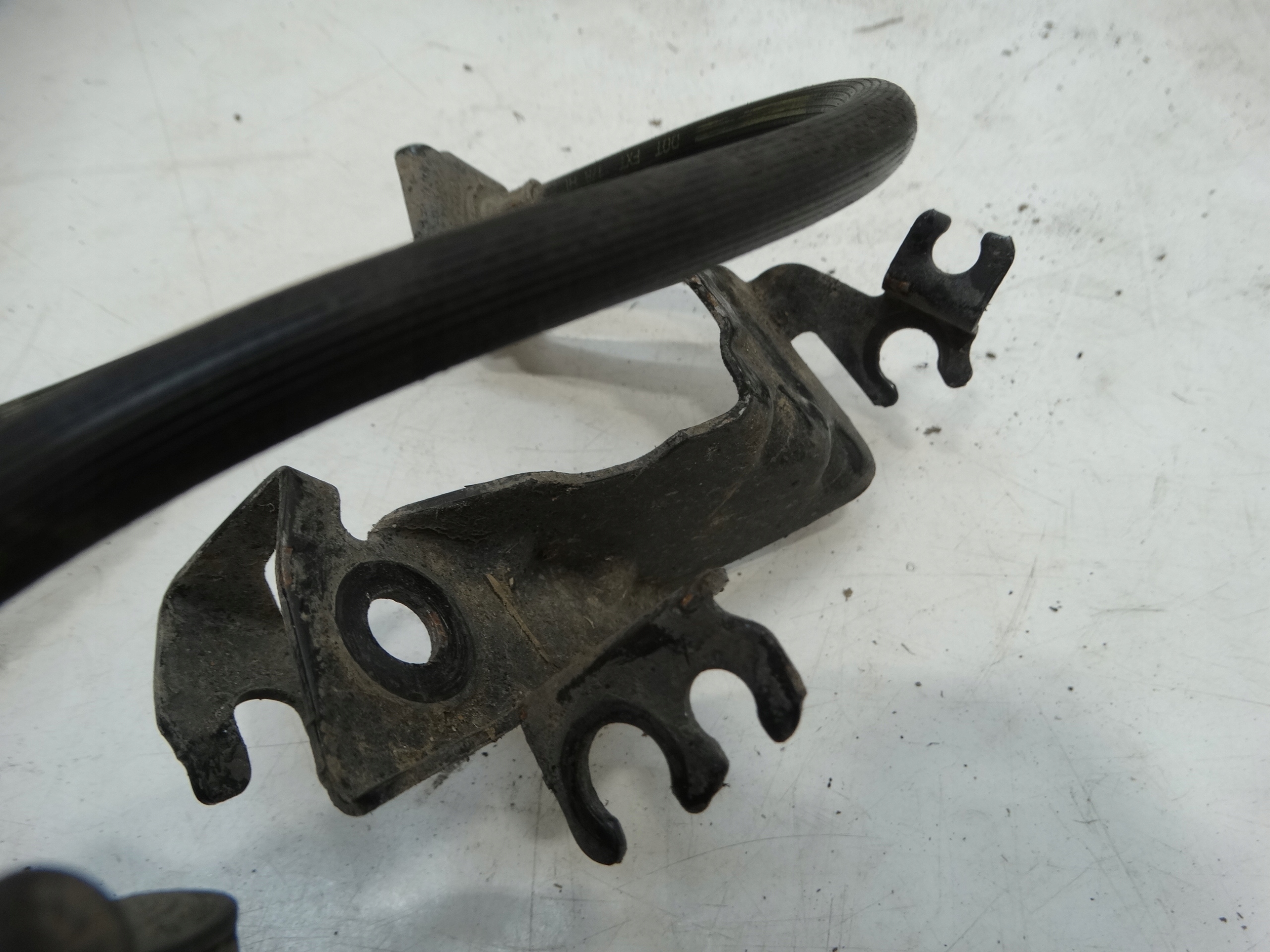 caliper brake right front BMW 1 F20 2.0D 2013R. 6850644