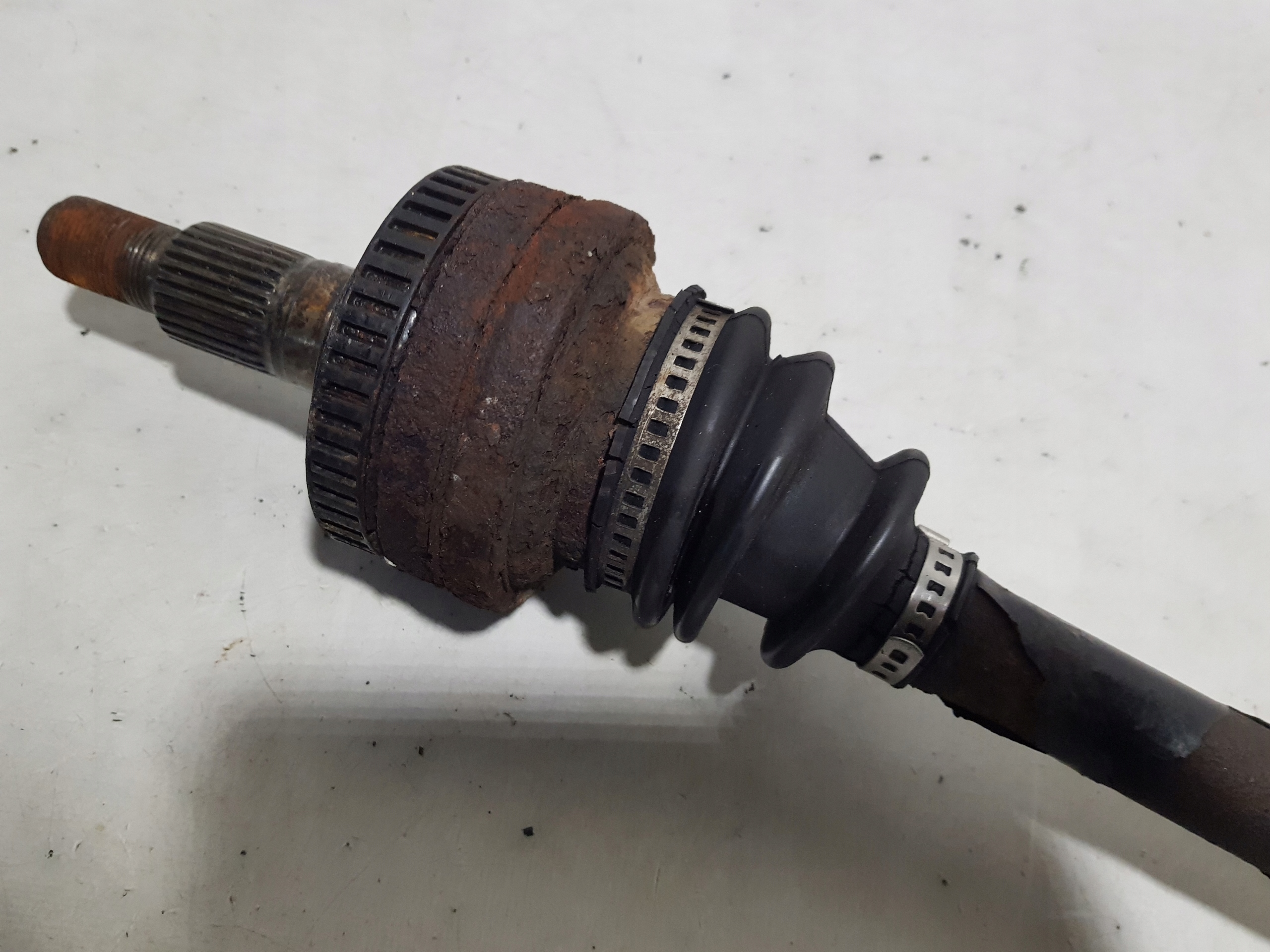 semi-axis left rear part rear PORSCHE BOXSTER 986 98633202407