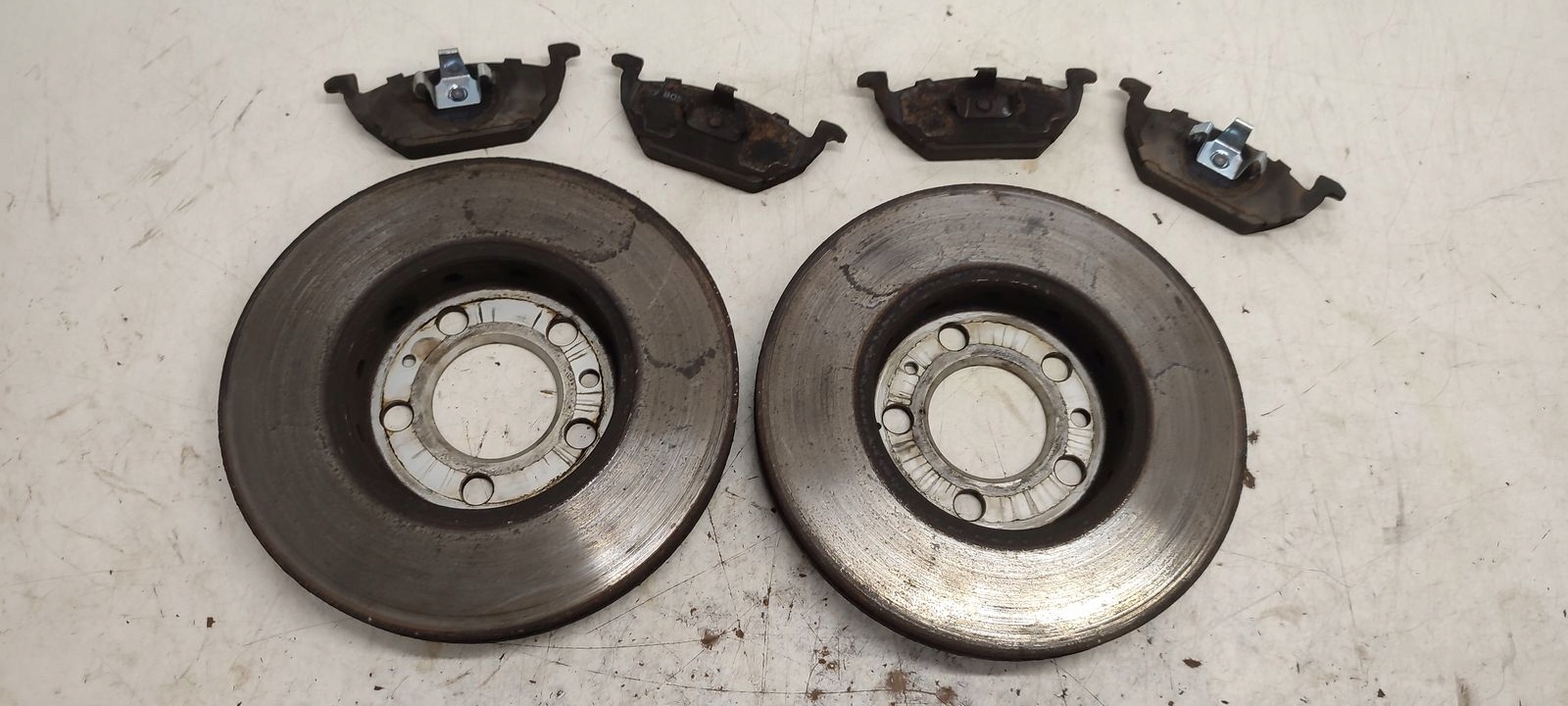 discs brake plates front Audi A1 1,2 TSI