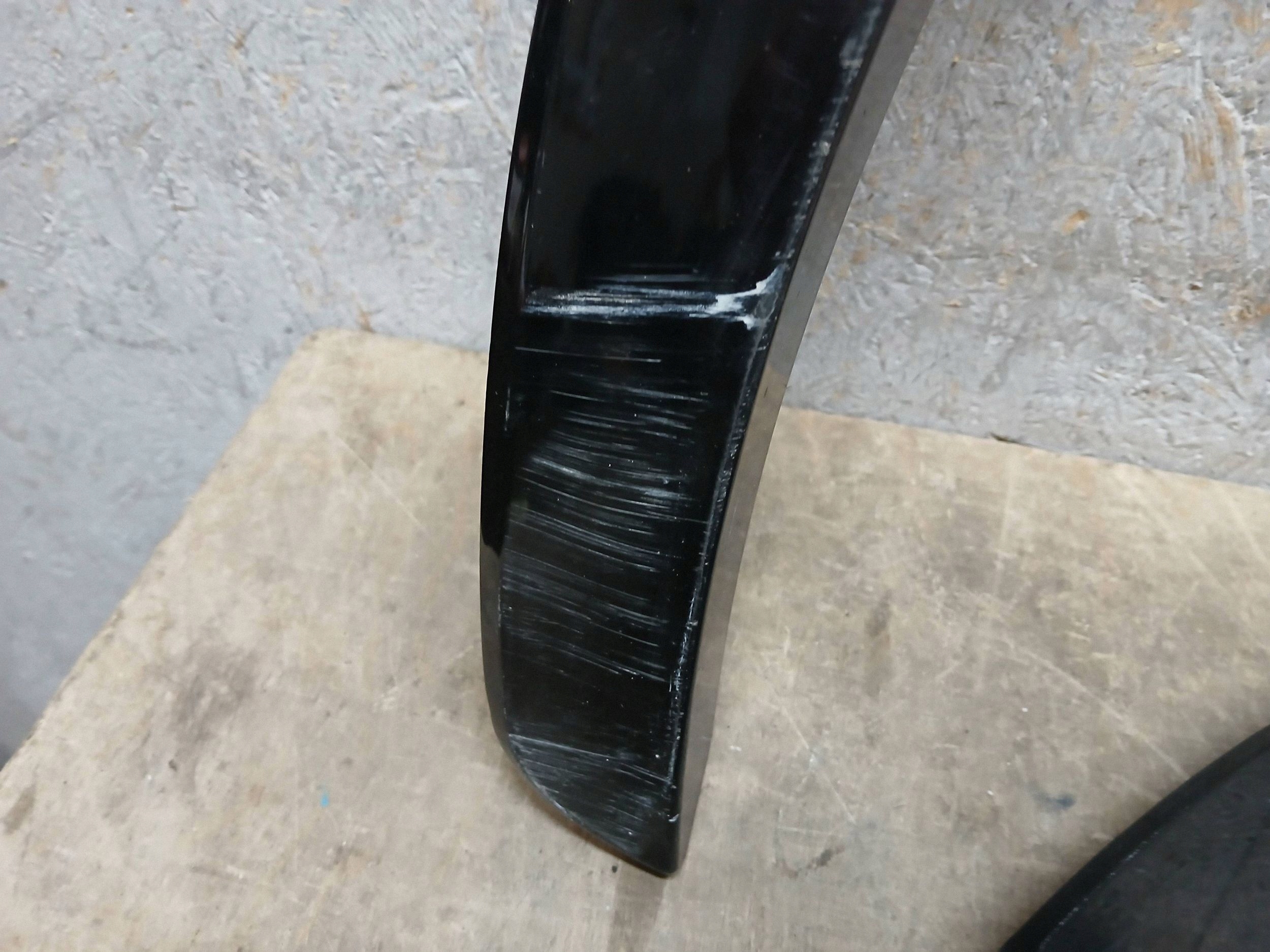 fender front moulding cap right left AUDI Q3 8U 8U0853718A 8U0853717A