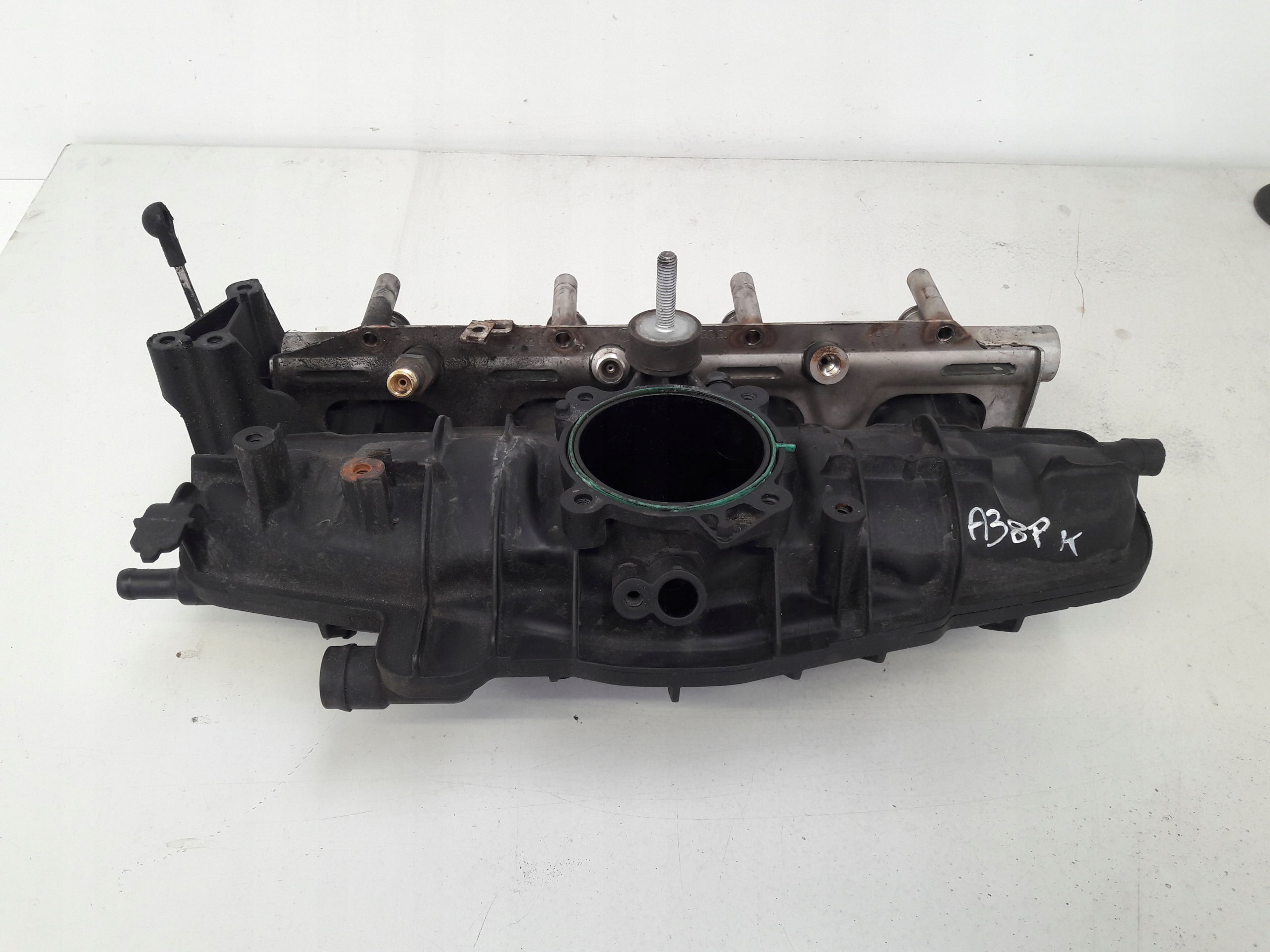 intake manifold 06F133185AA Audi A3 8P 2,0 TFSI