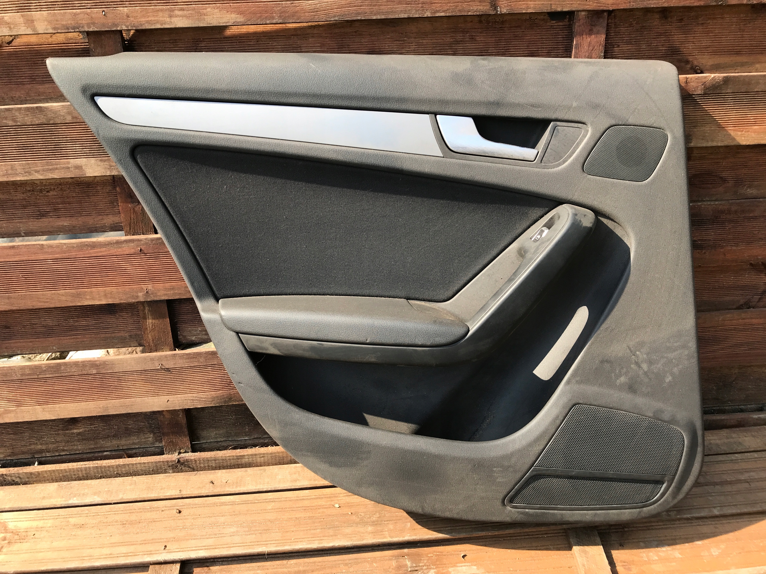 side door left rear part AUDI A4 B8 8K0867305