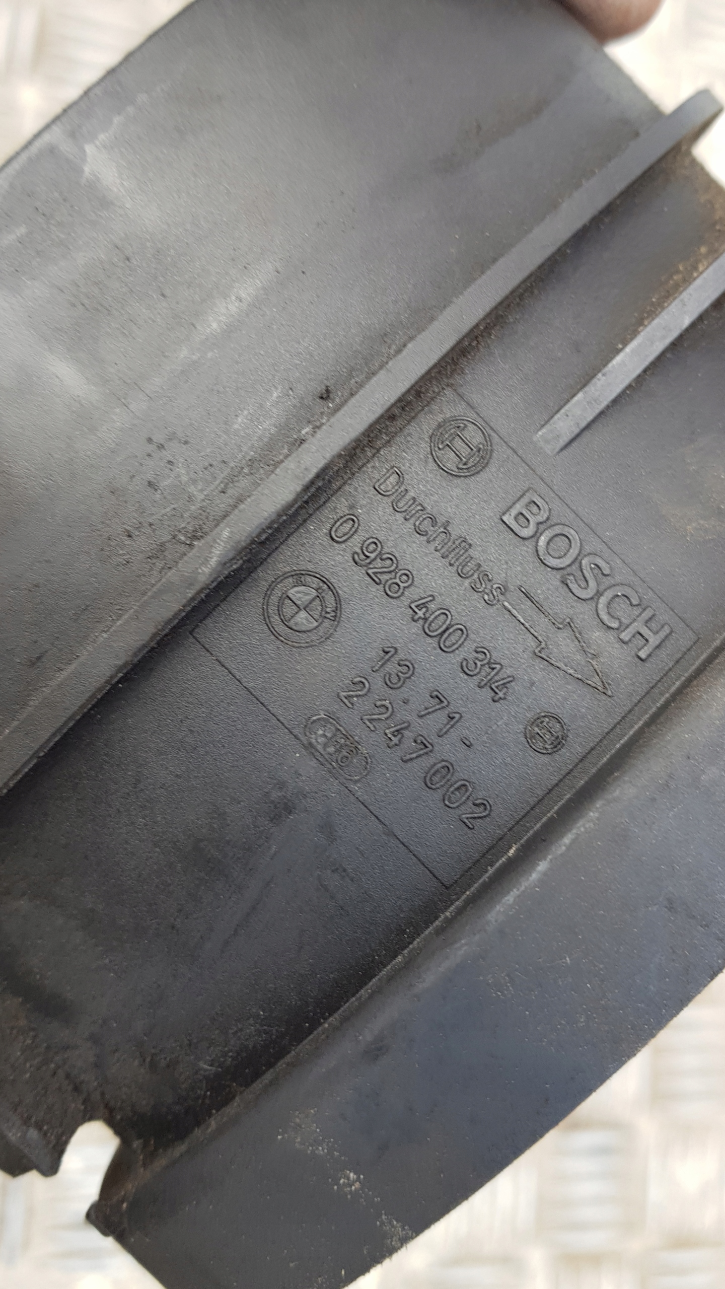 BMW E46 2.0 D flow meter air 0928400314