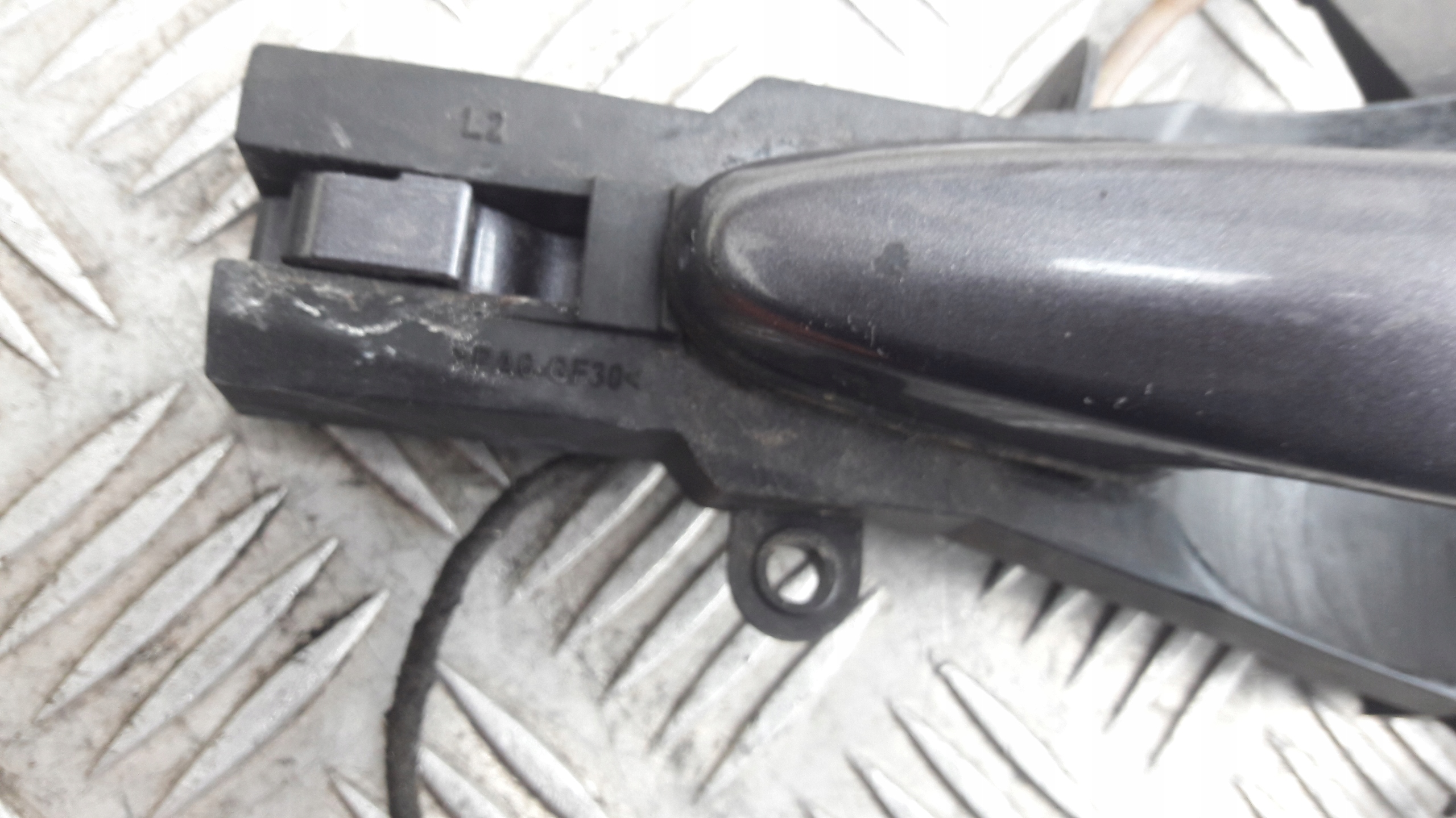 BMW E90 handle left rear part PODSWIETLANA 6936591