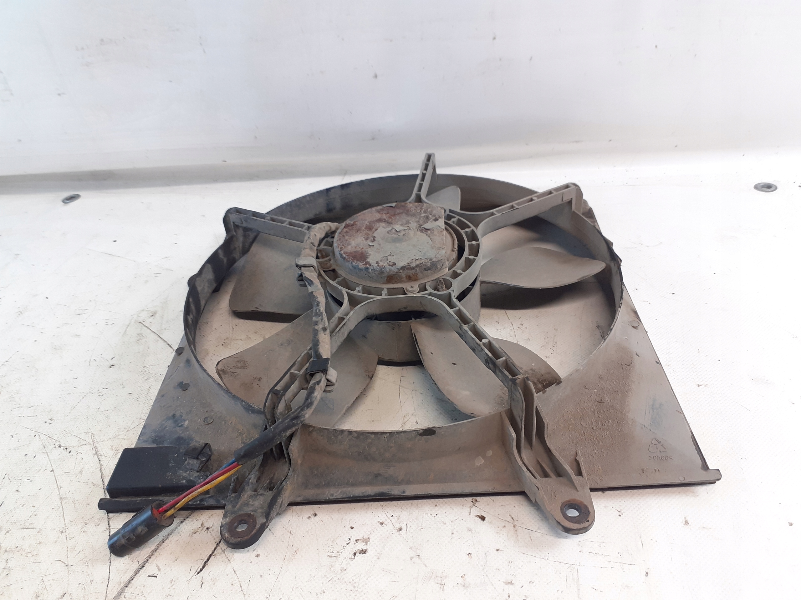 Ventola radiatore KIA CARNIVAL e 2.9TDI