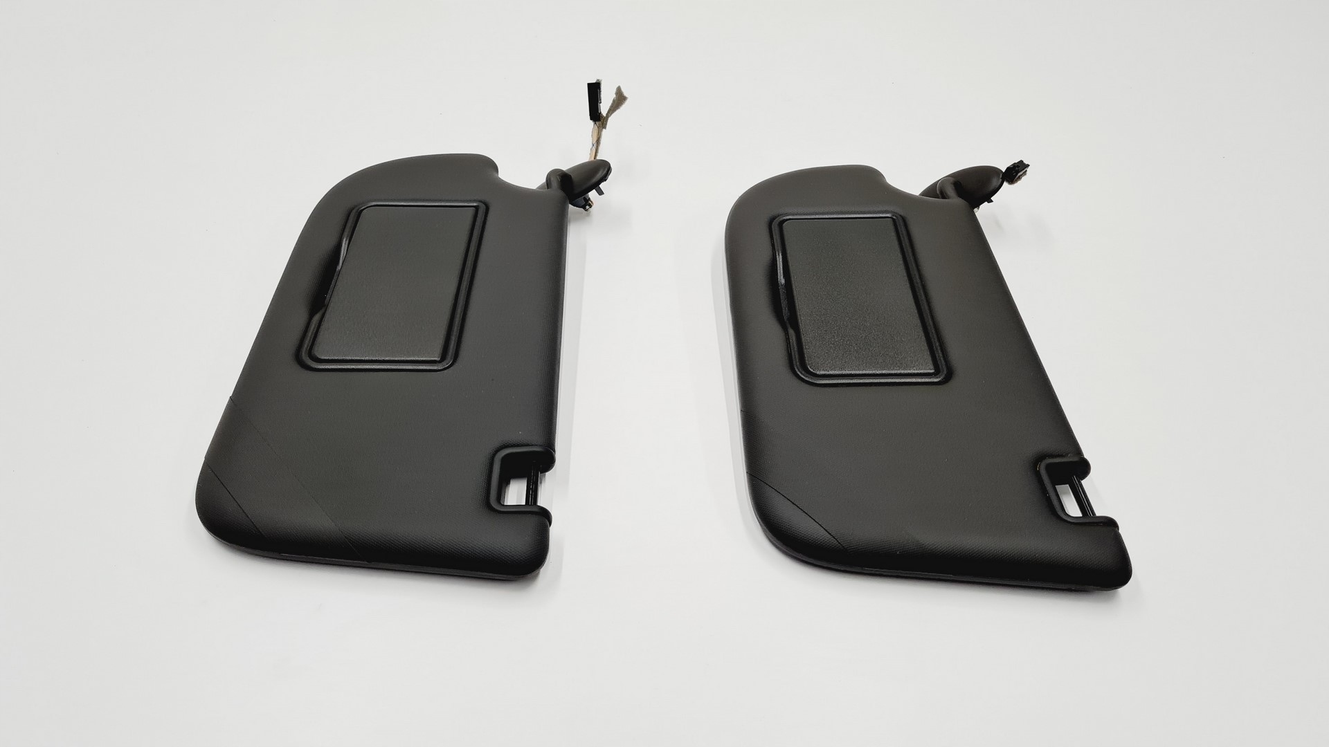 OSŁONA PRZECIWSŁONECZNA LEWA FORD KUGA MK2 ST Typ samochodu Samochody osobowe