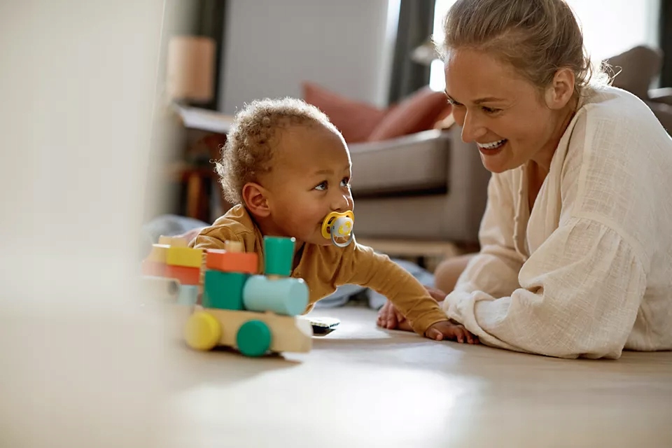 AVENT SMOCZEK ULTRA AIR 6-18M ODDYCHAJĄCY + ETUI Marka Philips Avent