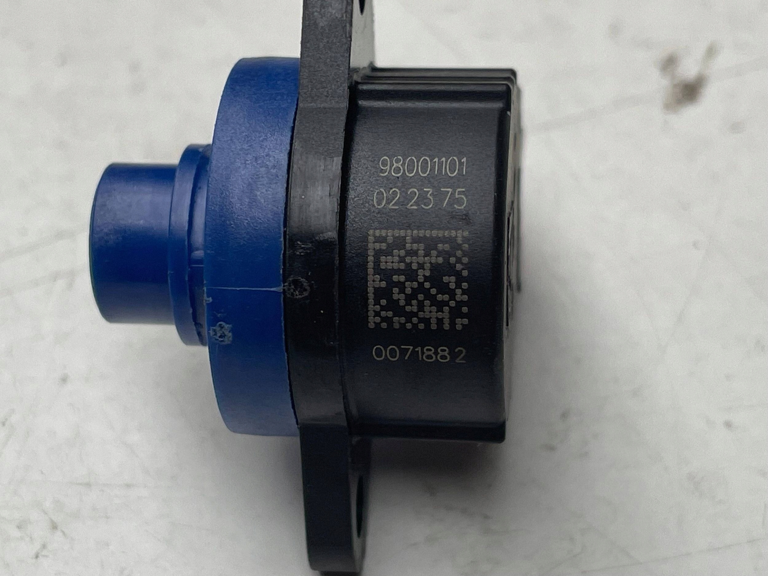 AUDI Q5 BMW 5 X1 RENAULT MASTER Sensor Sensor ADBLUE 98001101 !J