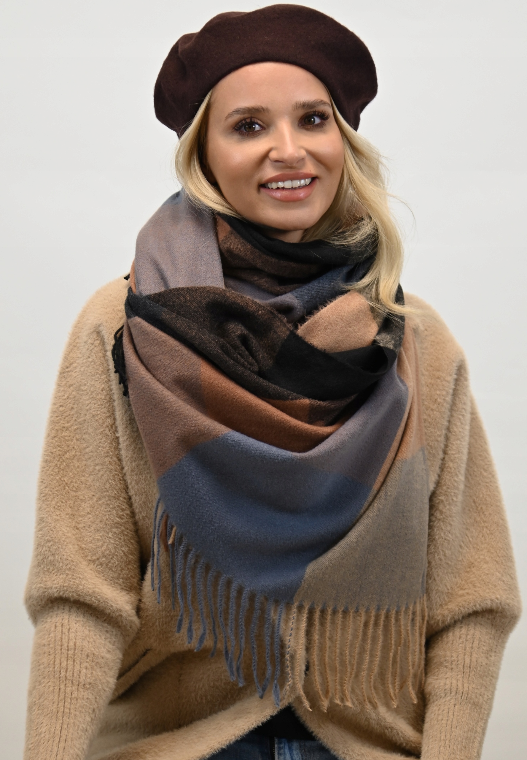 SZALIK DAMSKI w kratę Chusta SZAL frędzle wz5 Płeć kobieta