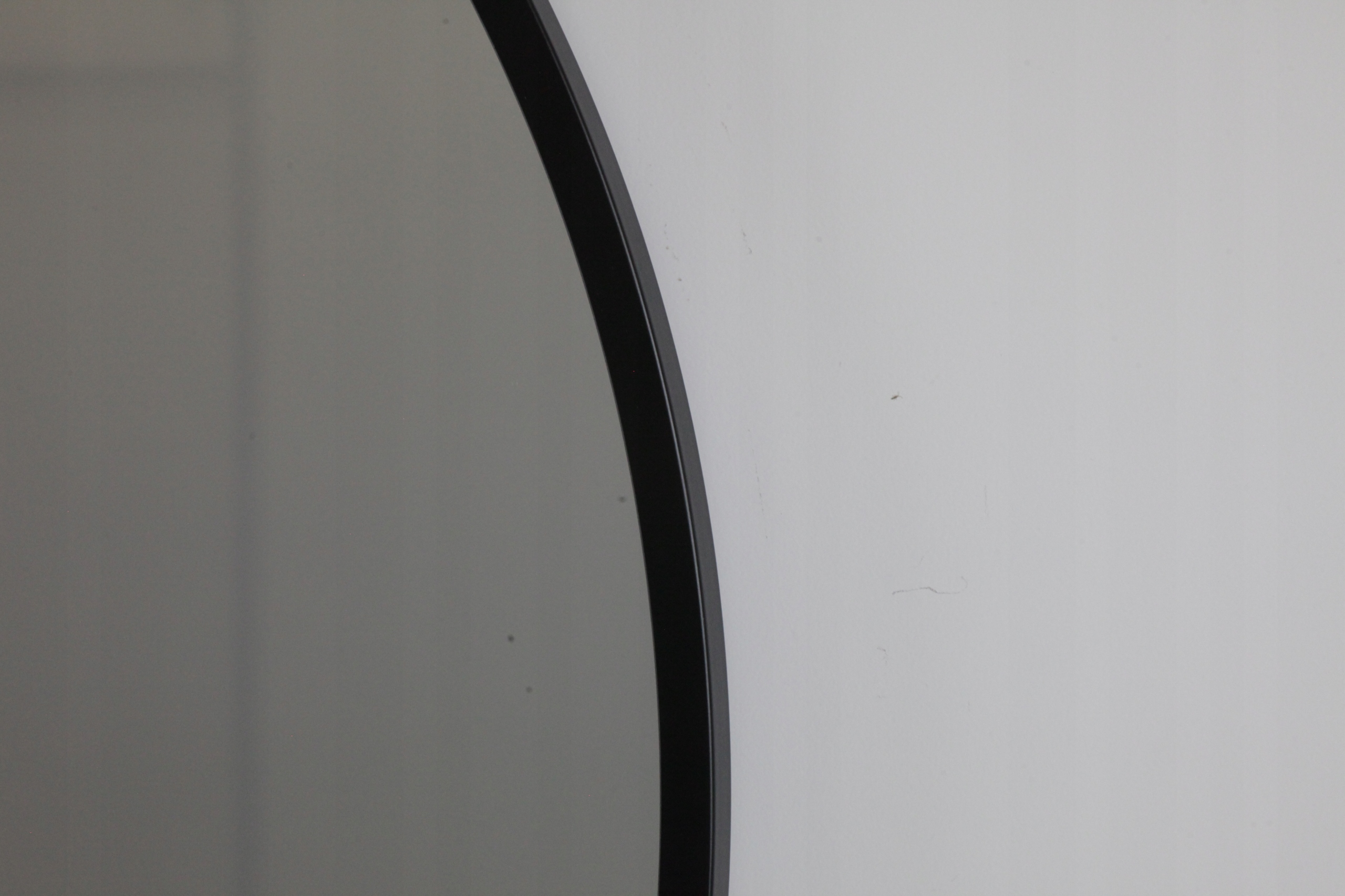 LUSTRO OKRĄGŁE CZARNE 80 CM LED Marka Lawabo Mebel